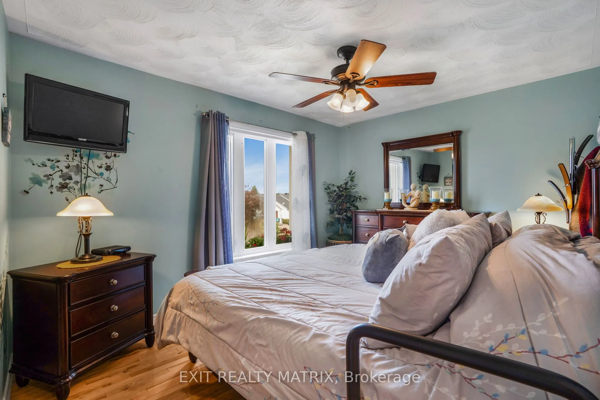 399 Chartrand Avenue