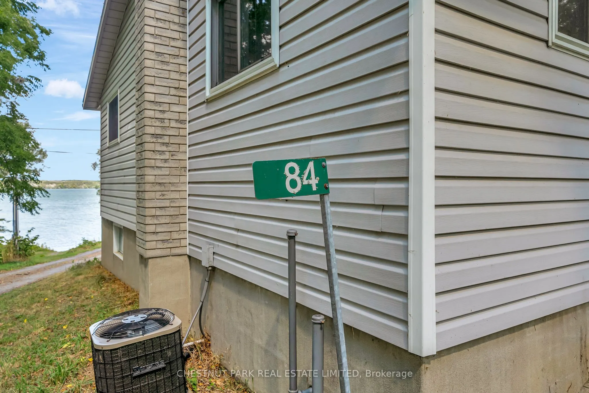 84-88 Munroe Lane