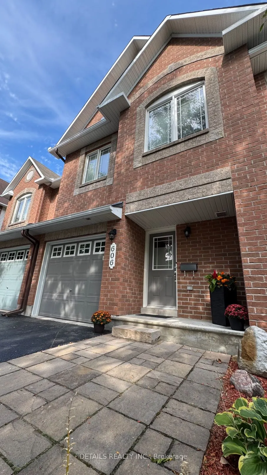 606 Malkowski Street