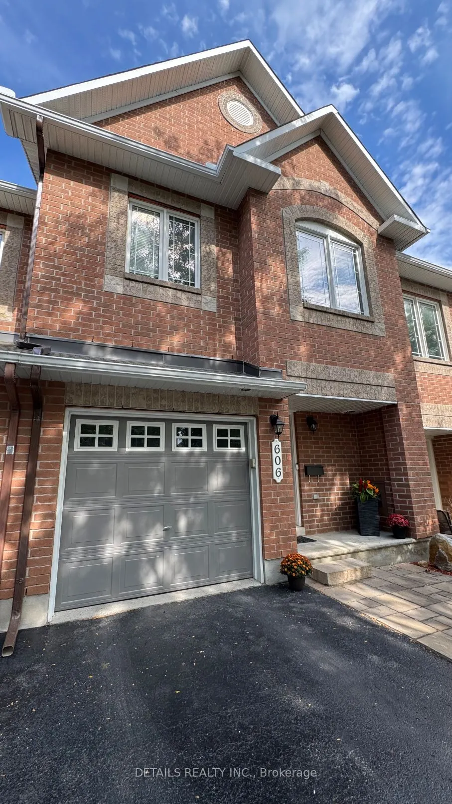 606 Malkowski Street