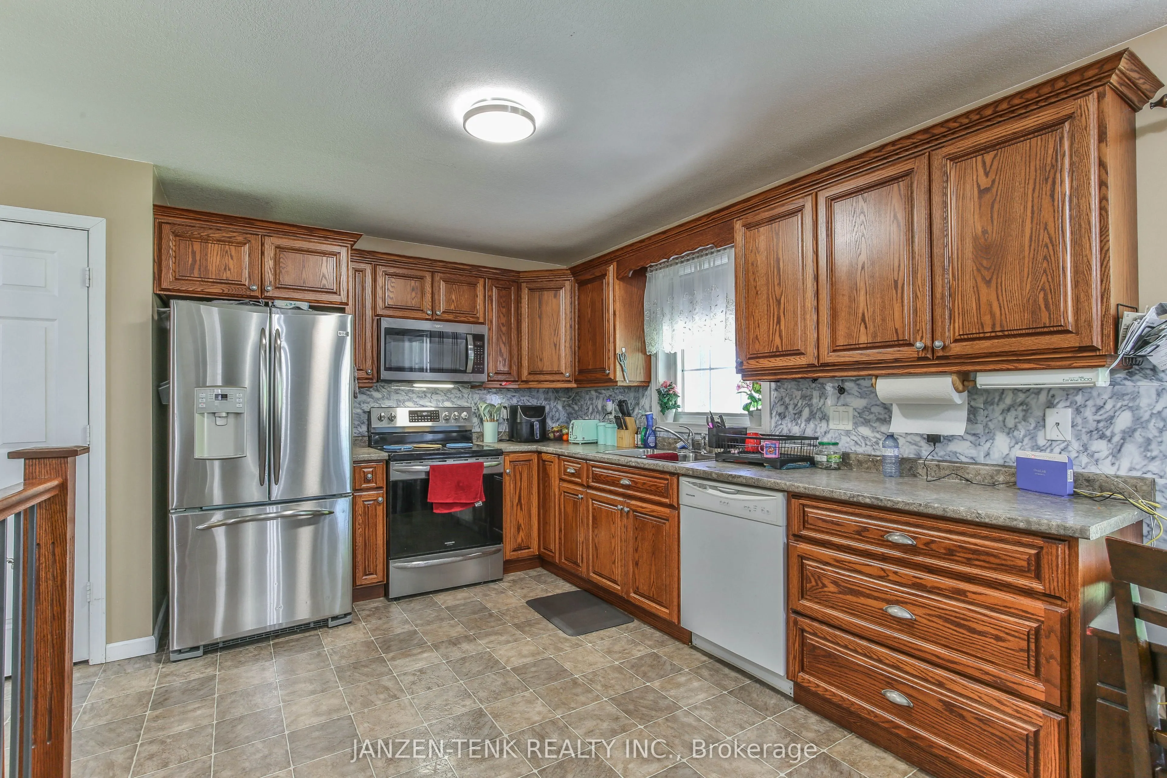 6770 Plank Road