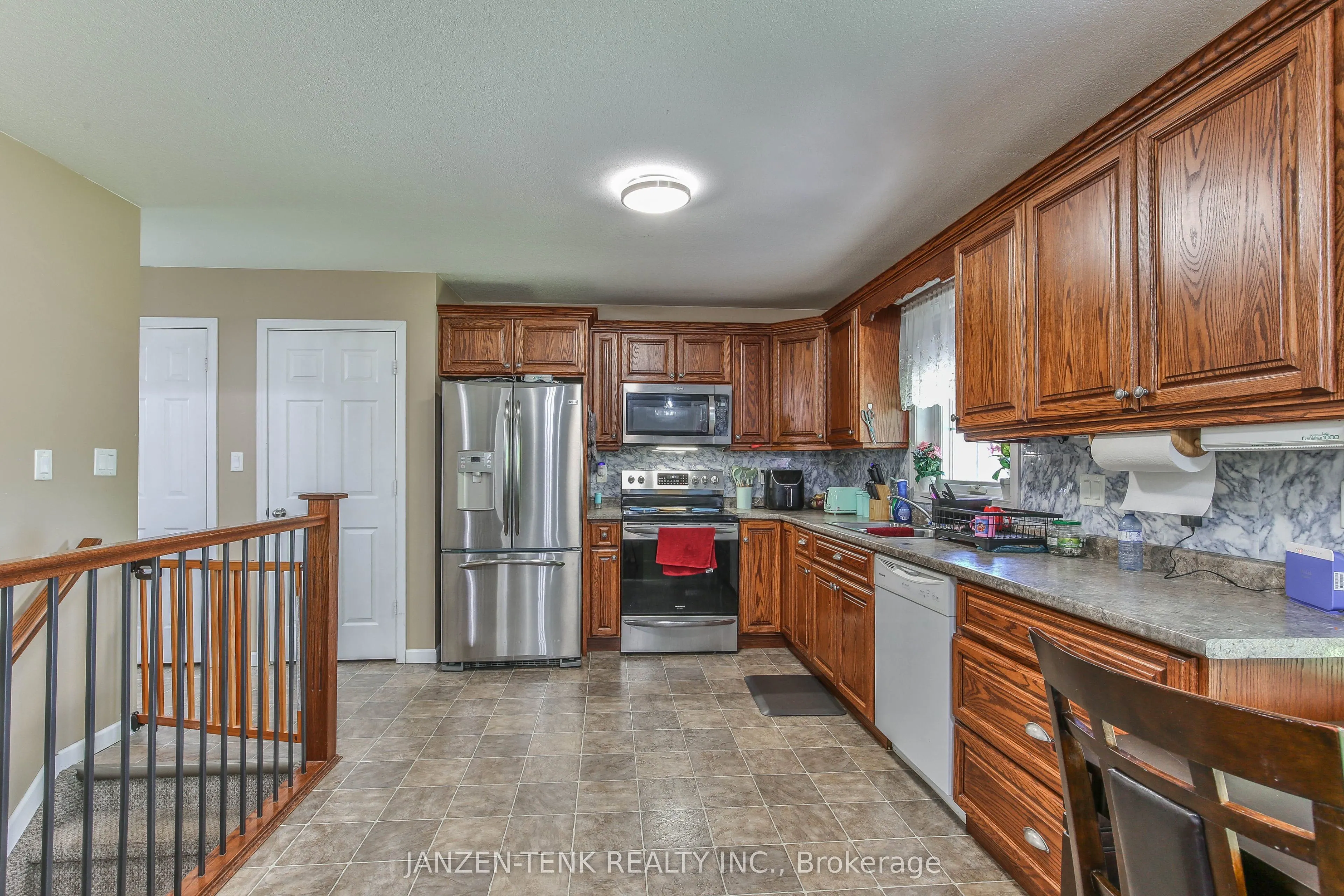 6770 Plank Road