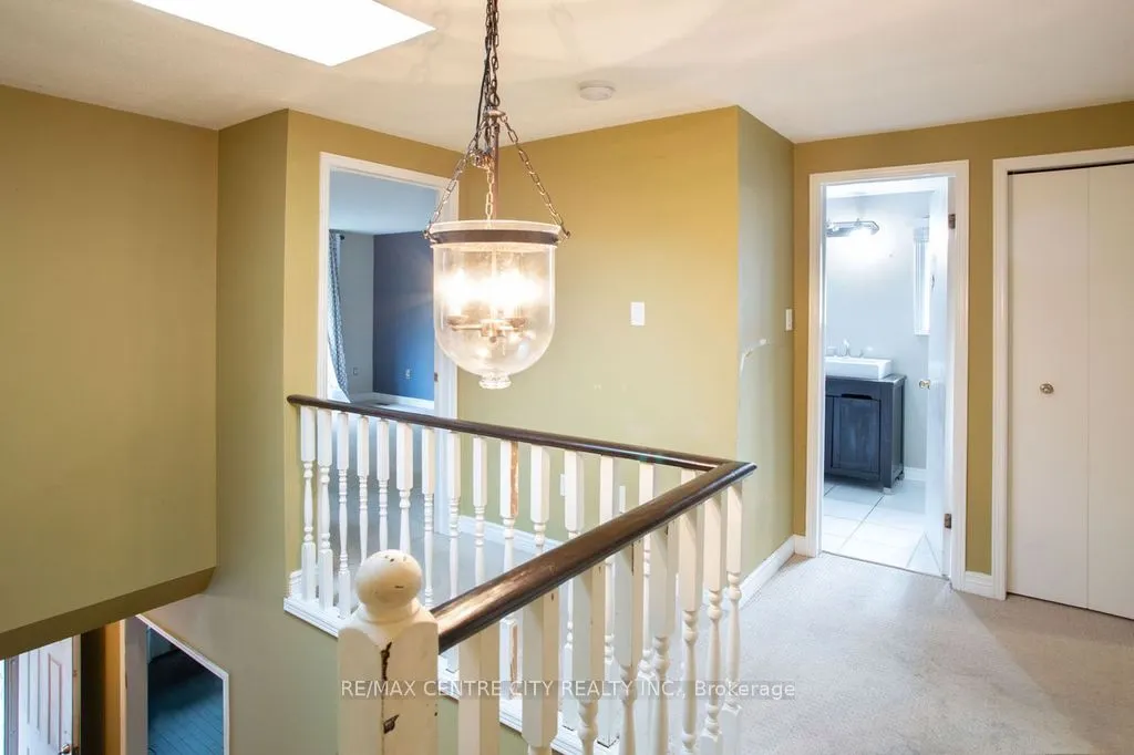 31 Colonial Crescent