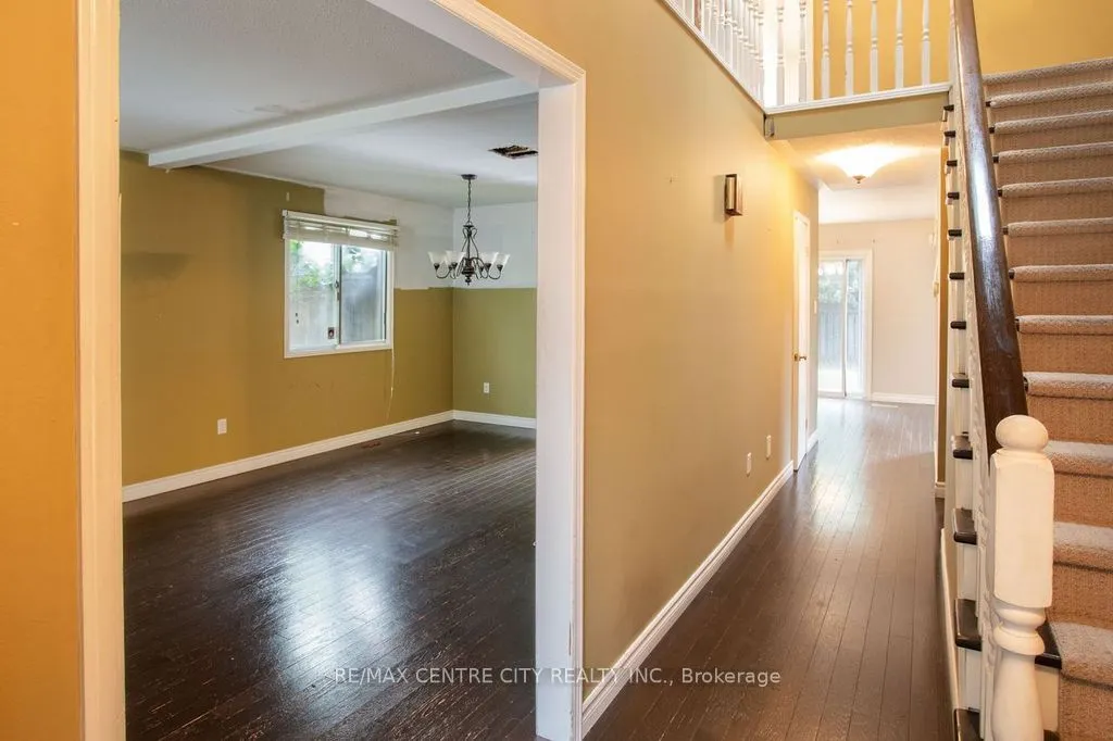 31 Colonial Crescent