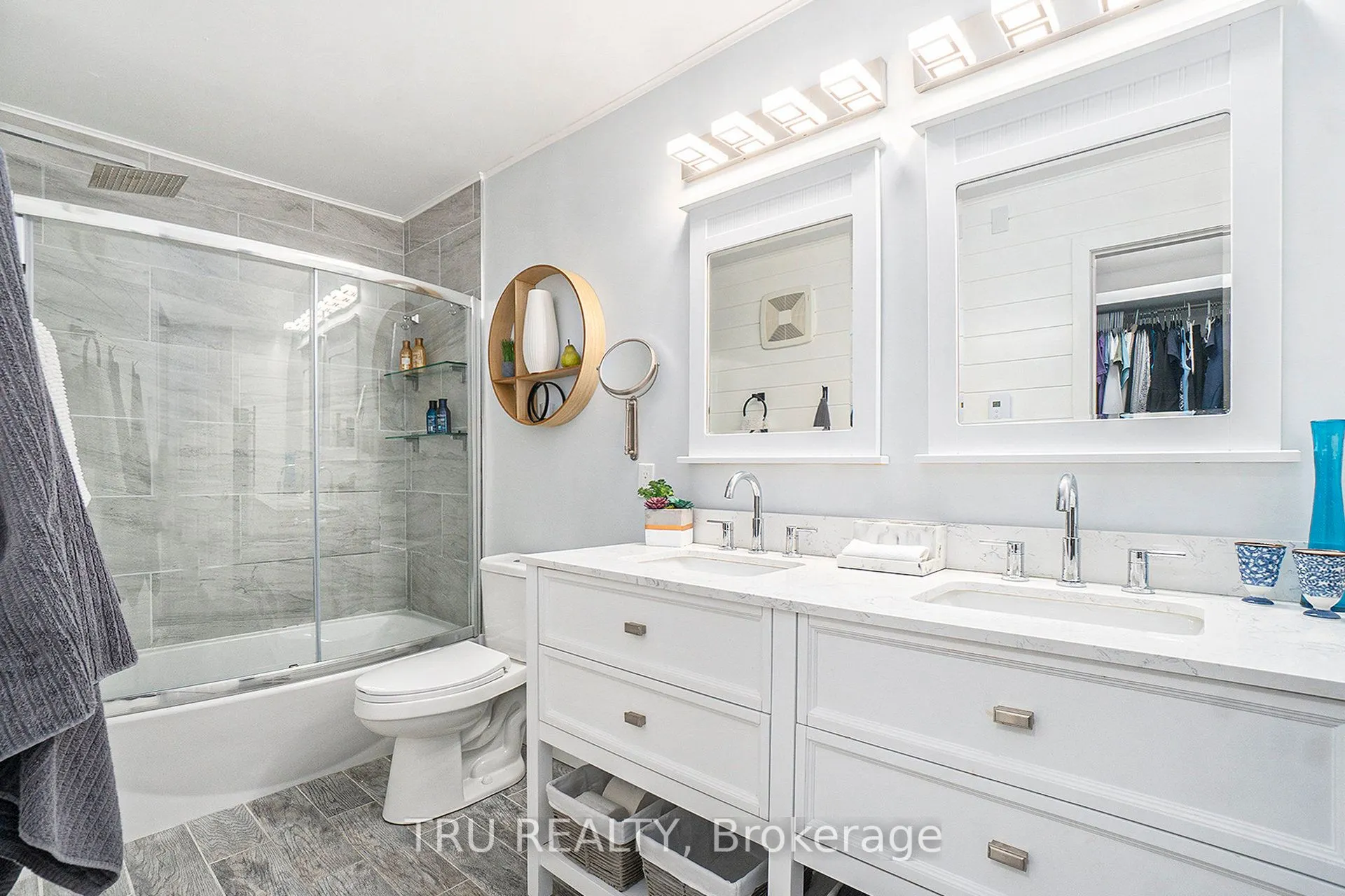 307 Stratas Court, #20