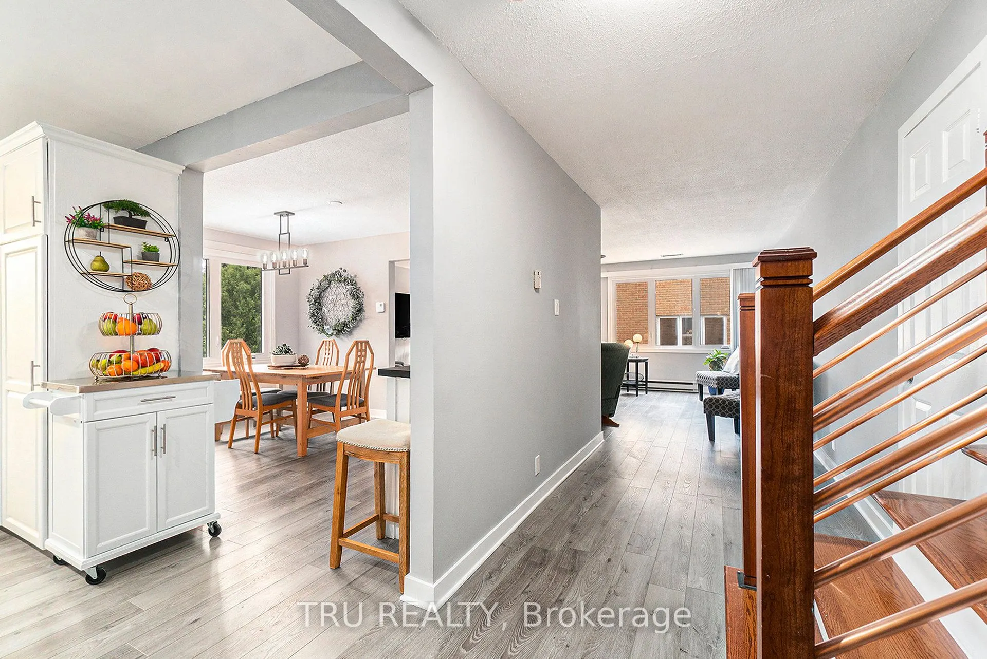 307 Stratas Court, #20