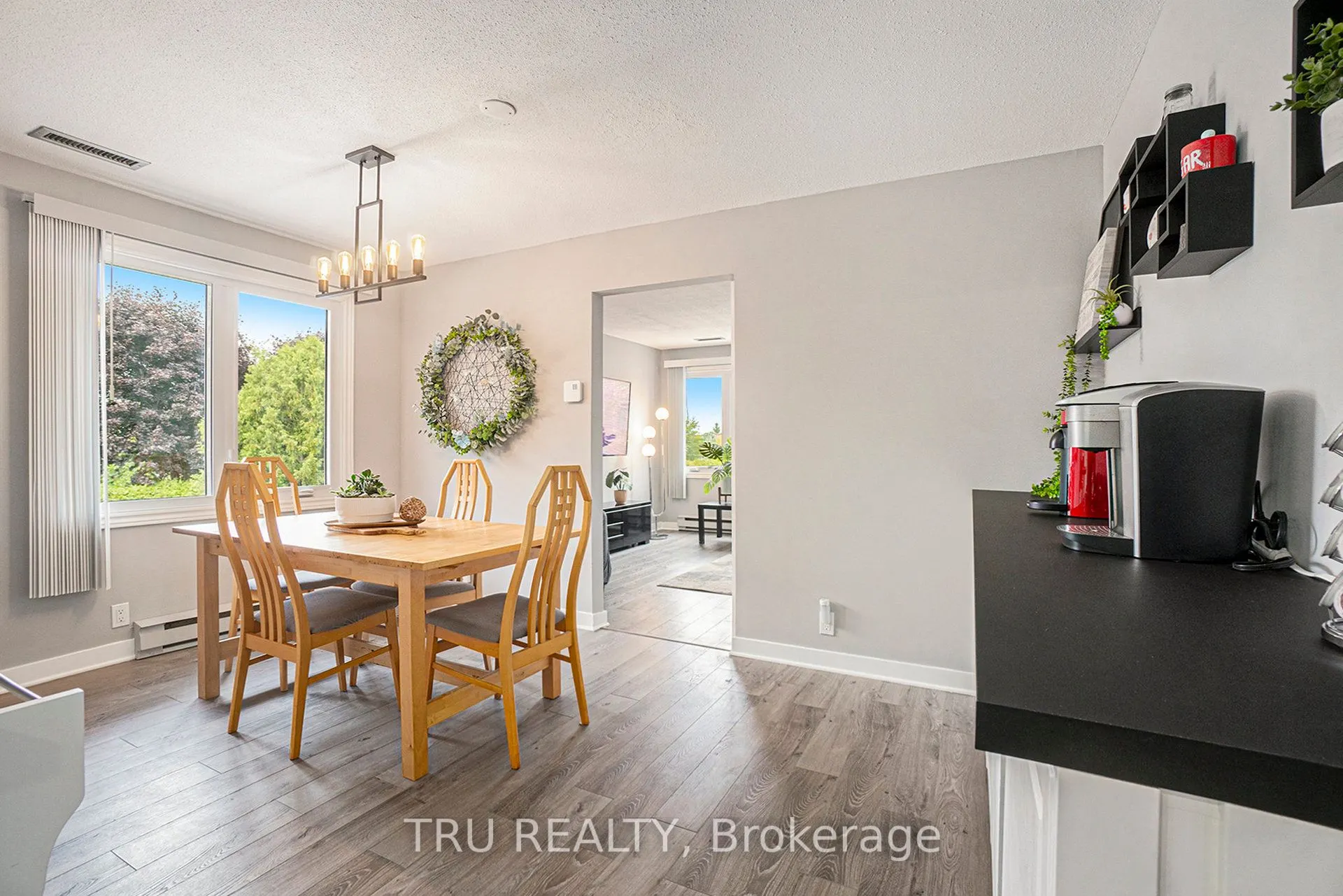 307 Stratas Court, #20