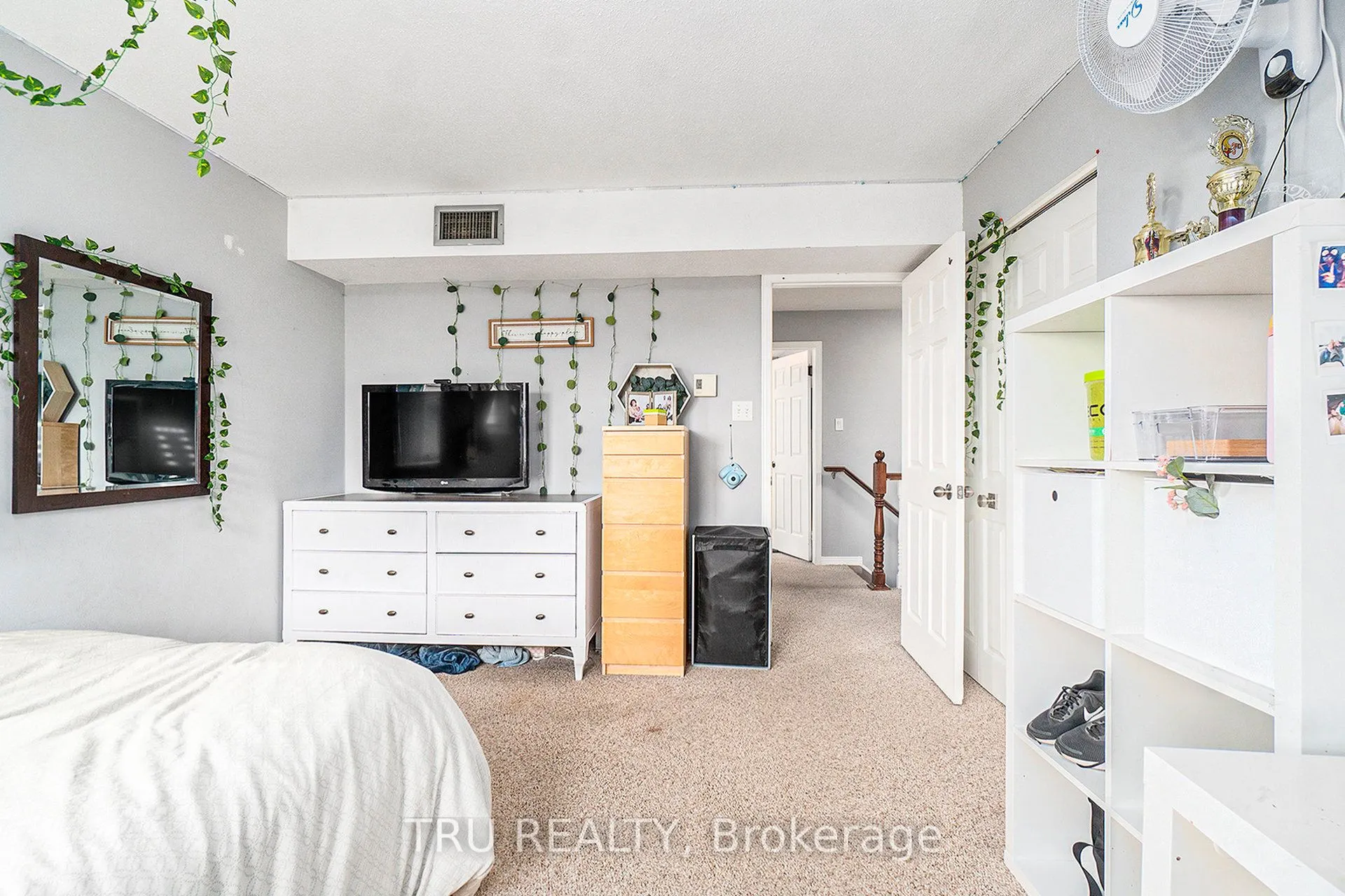 307 Stratas Court, #20