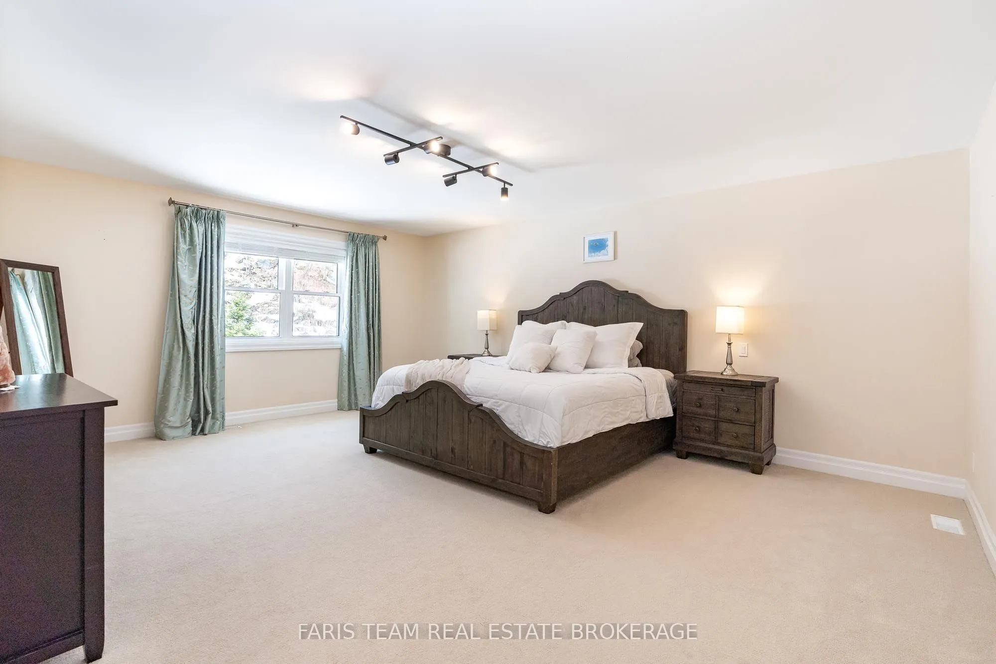 156 Deerfoot Trail
