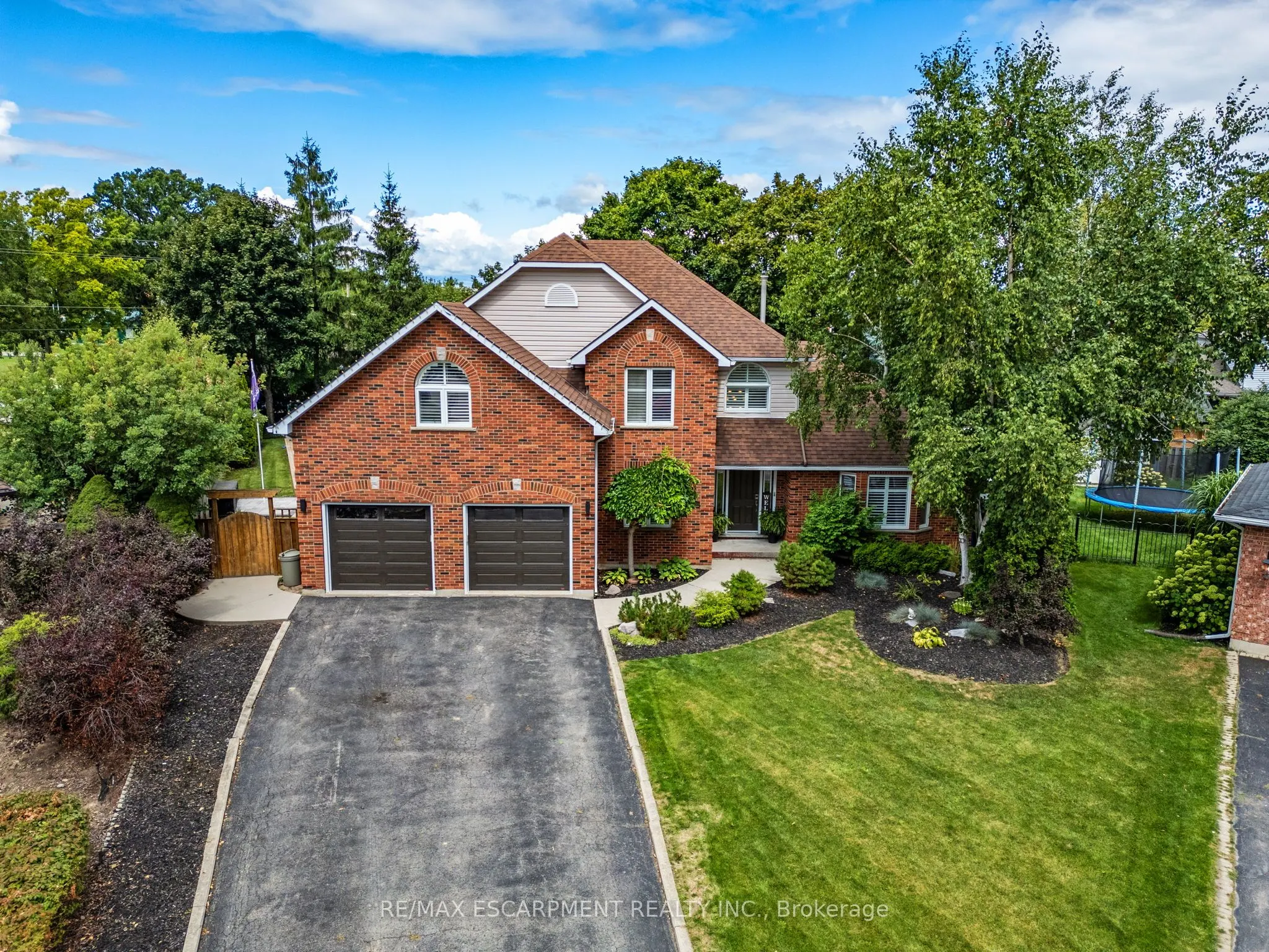 17 Kintyre Court