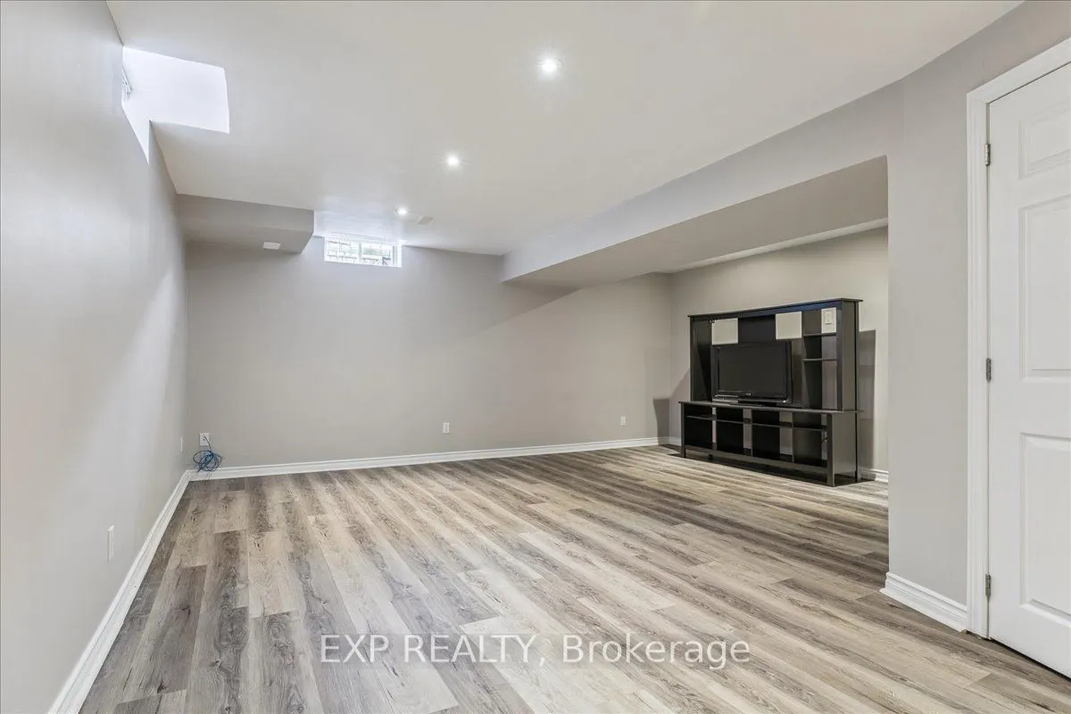 6 Chestnut Drive, ## 39