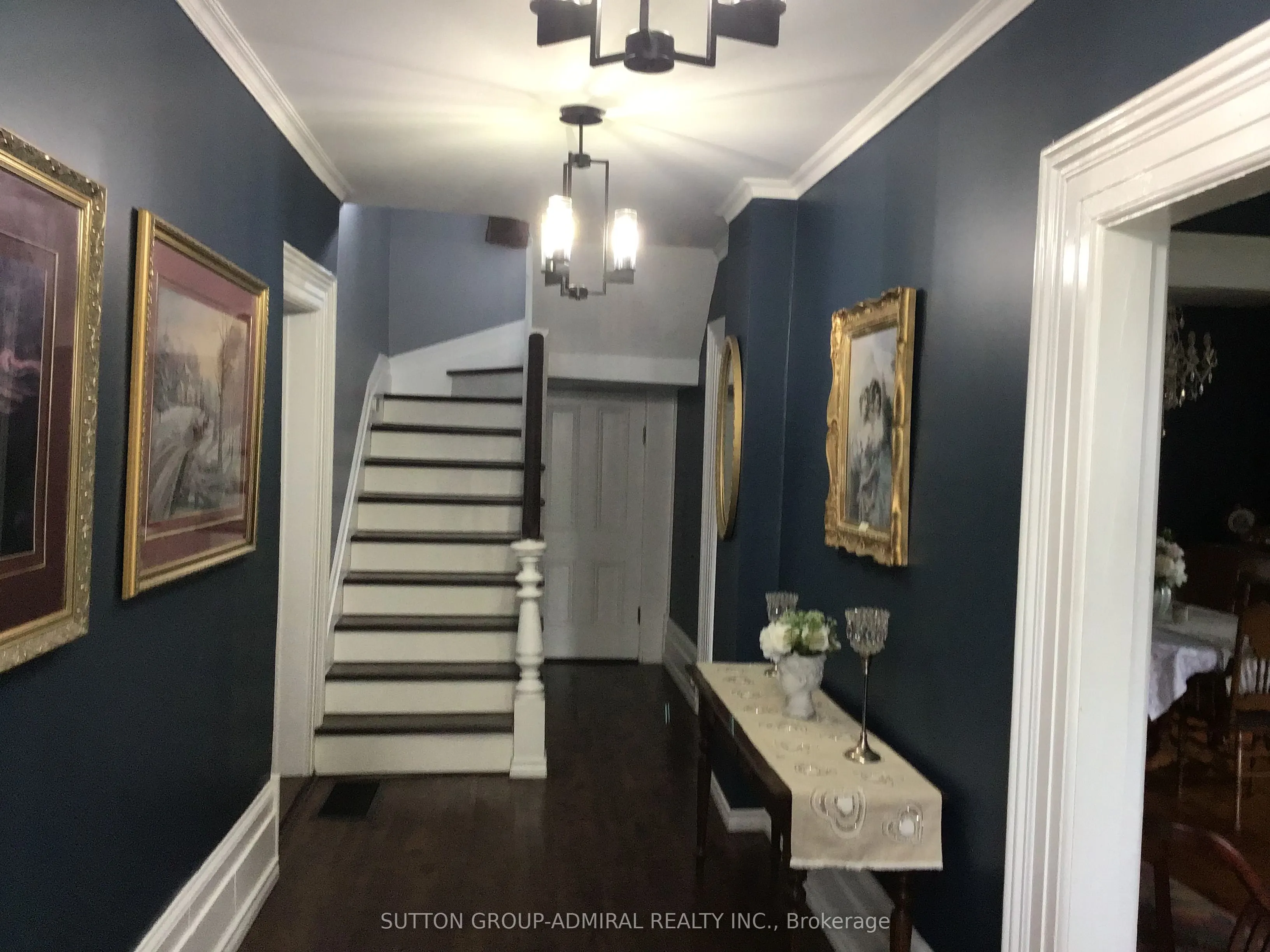 20 King Street W