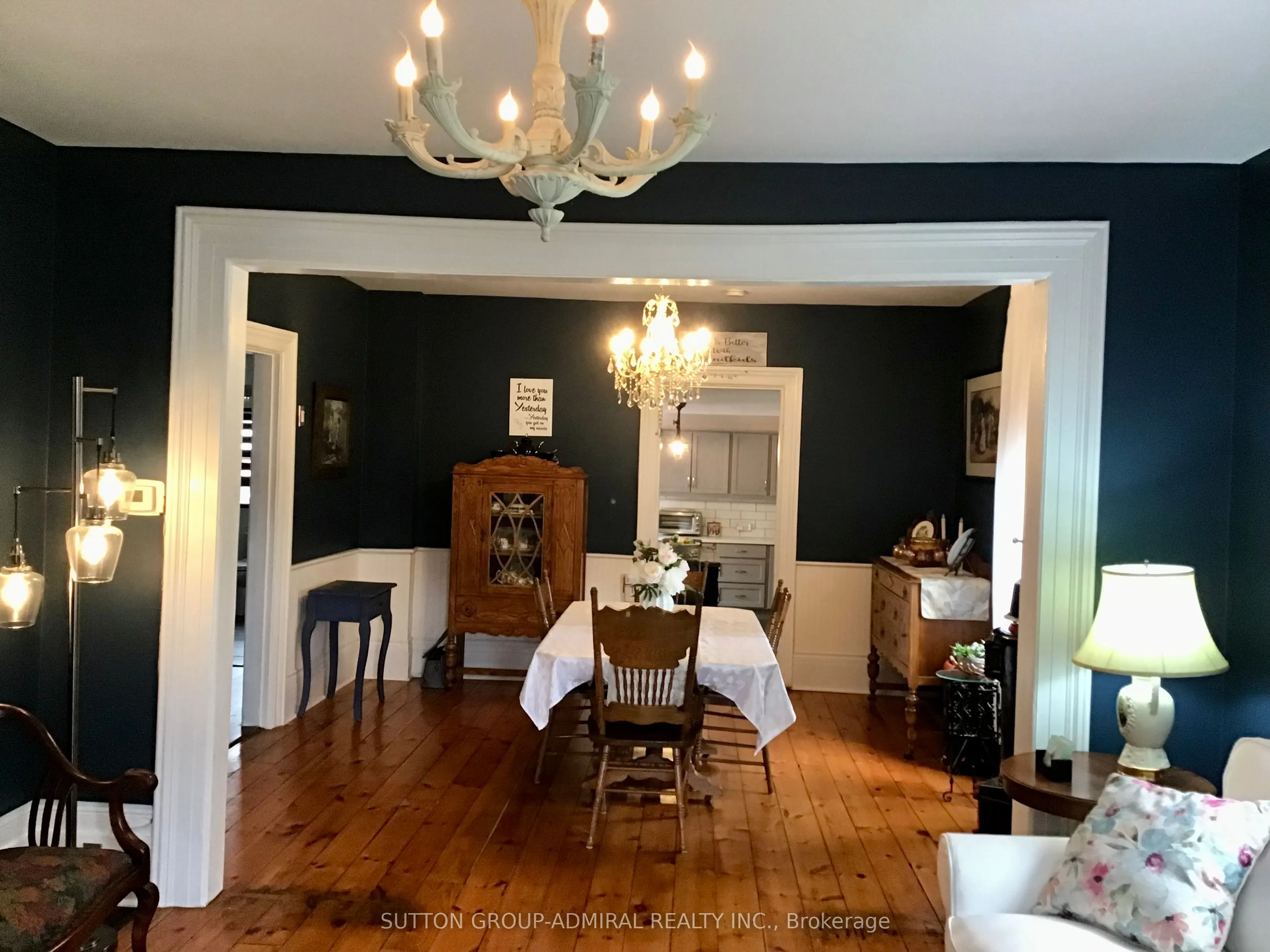 20 King Street W