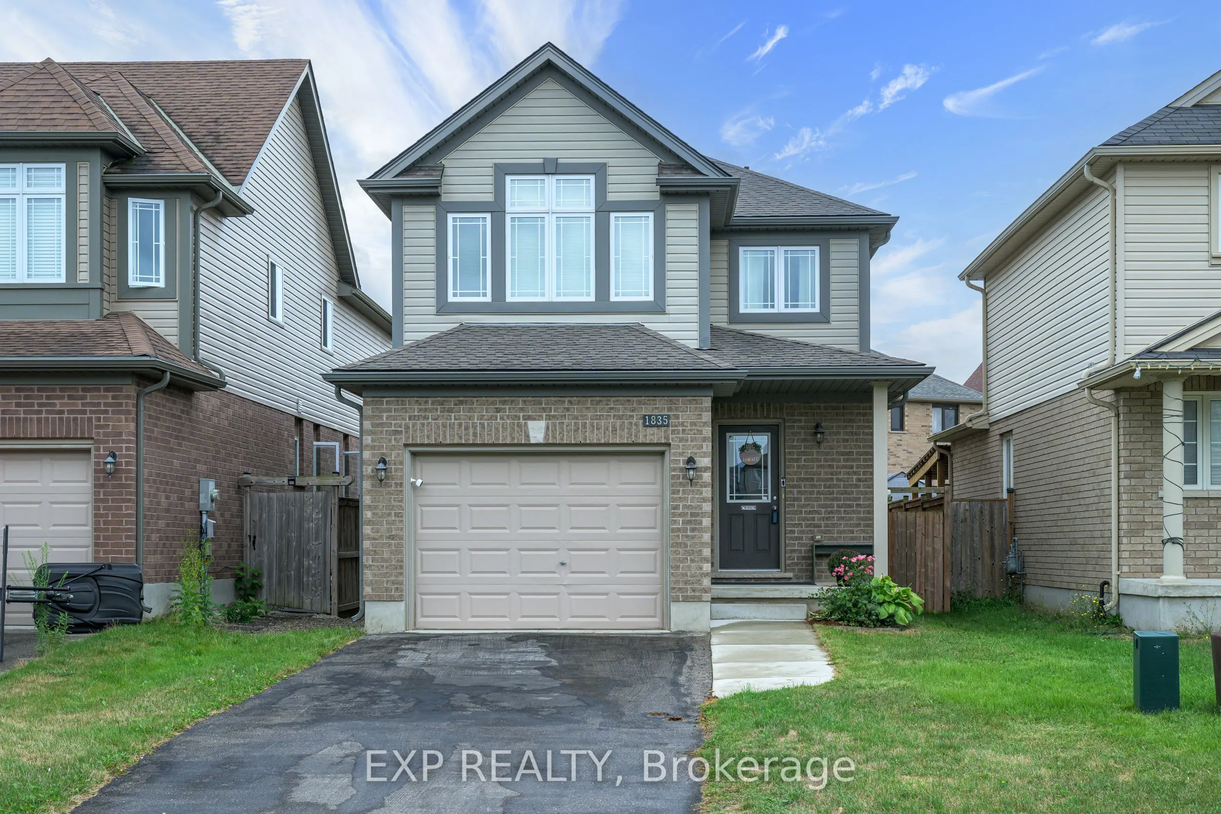 1835 Reilly Walk