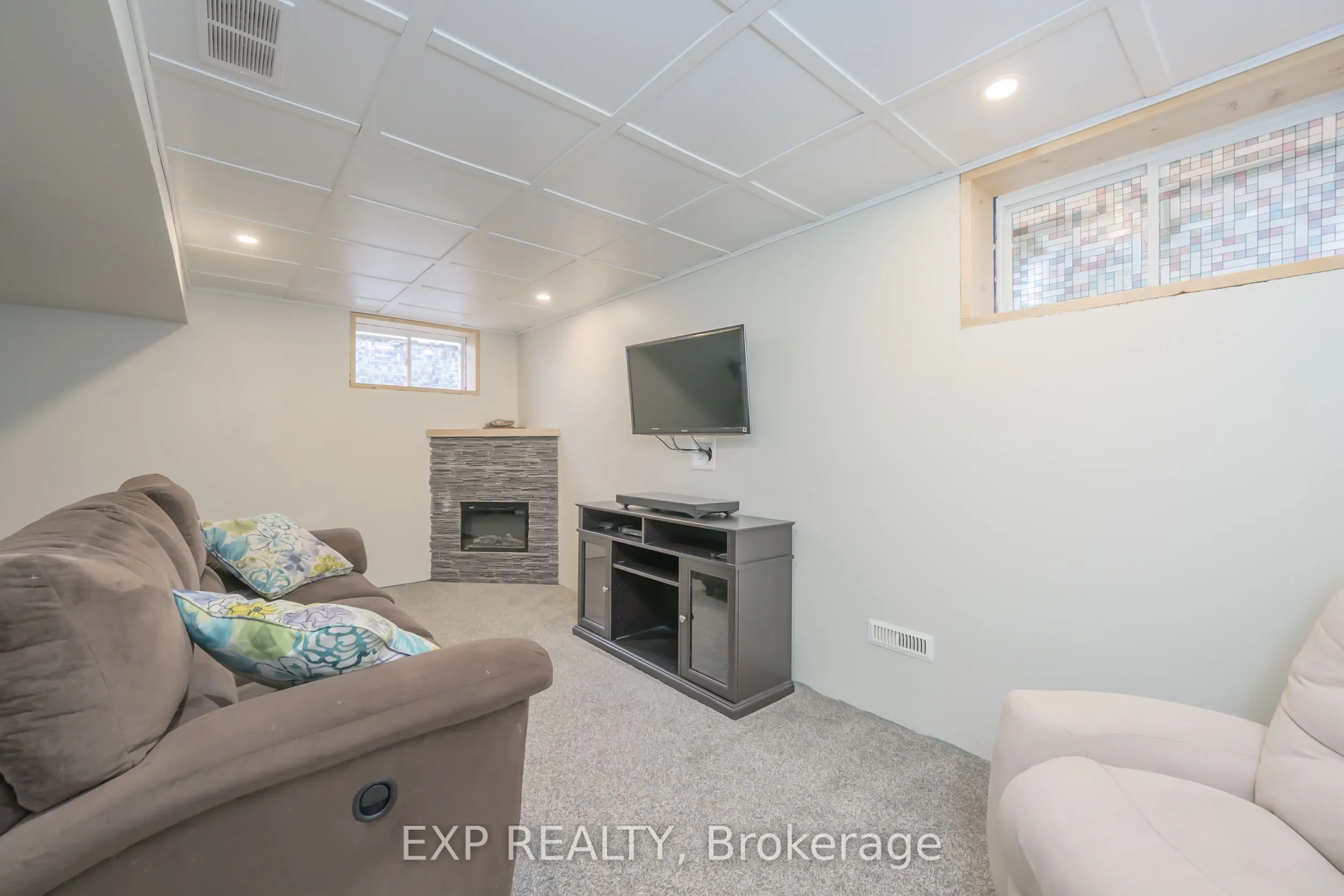 1835 Reilly Walk