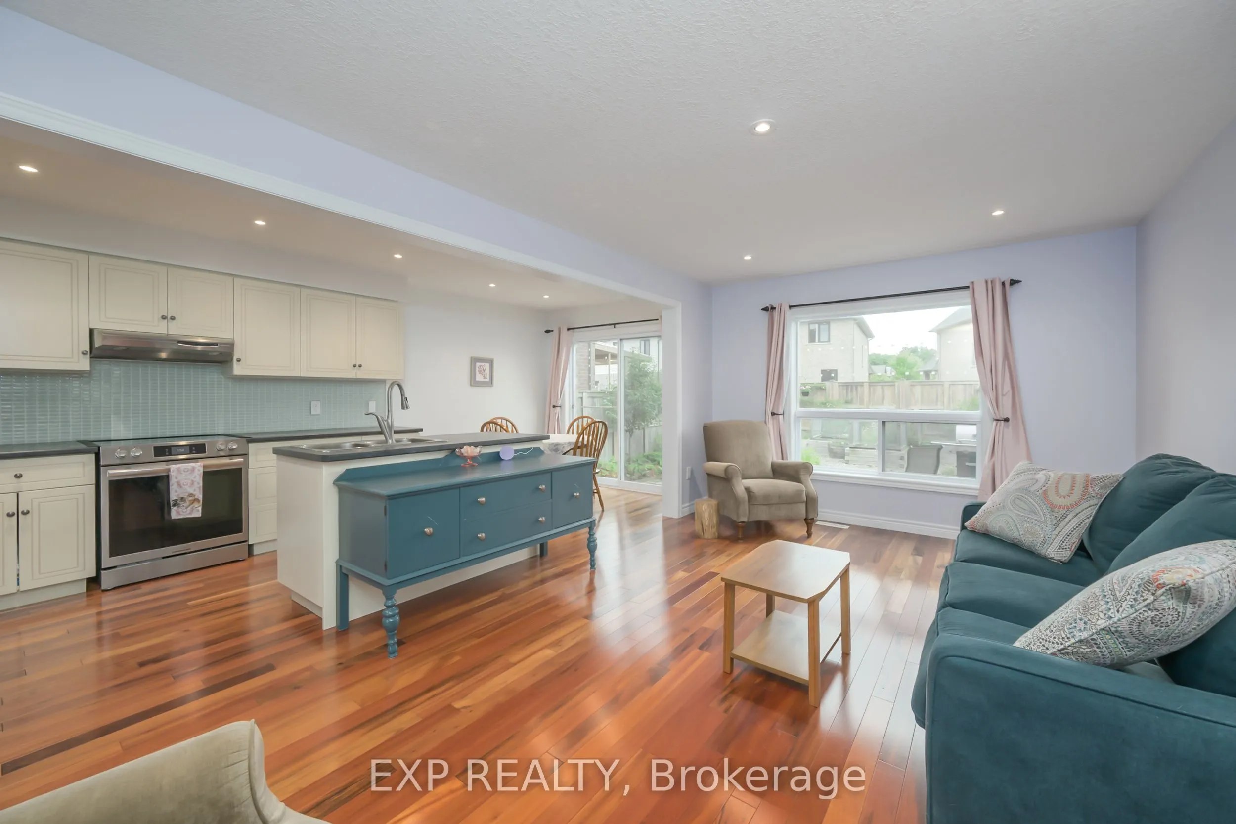 1835 Reilly Walk