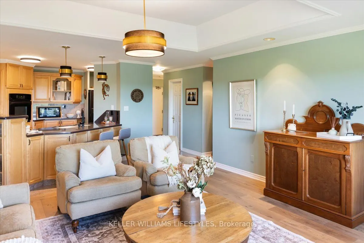 19 King Street, #1202