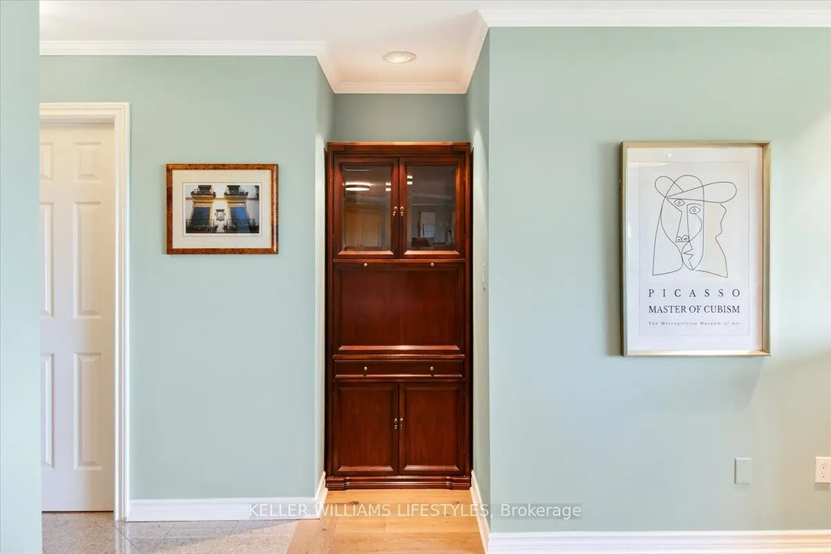 19 King Street, #1202