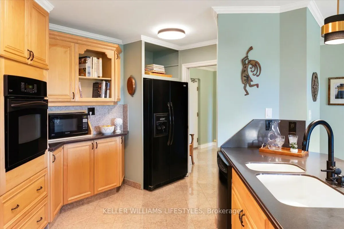 19 King Street, #1202