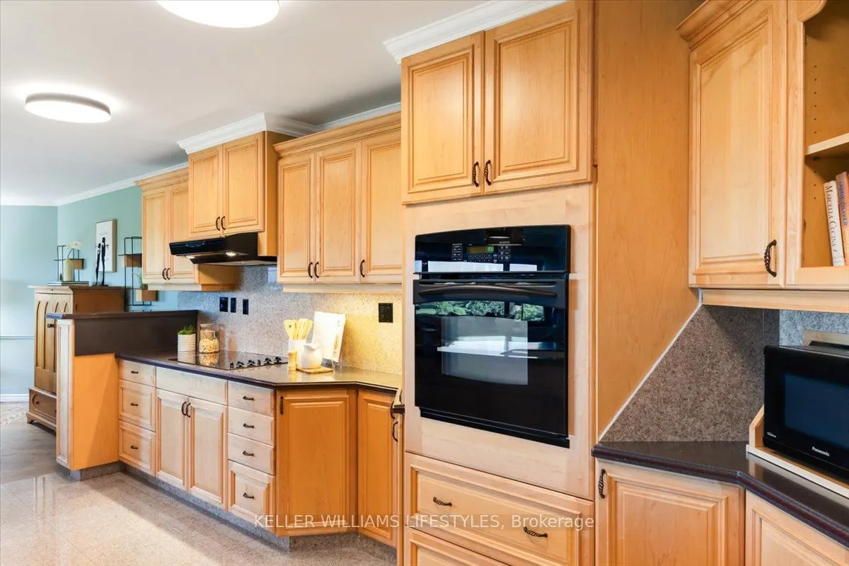 19 King Street, #1202