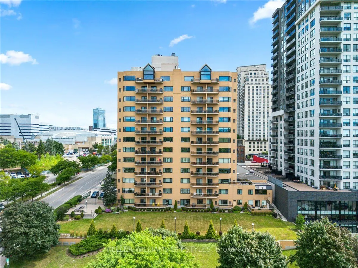 19 King Street, #1202