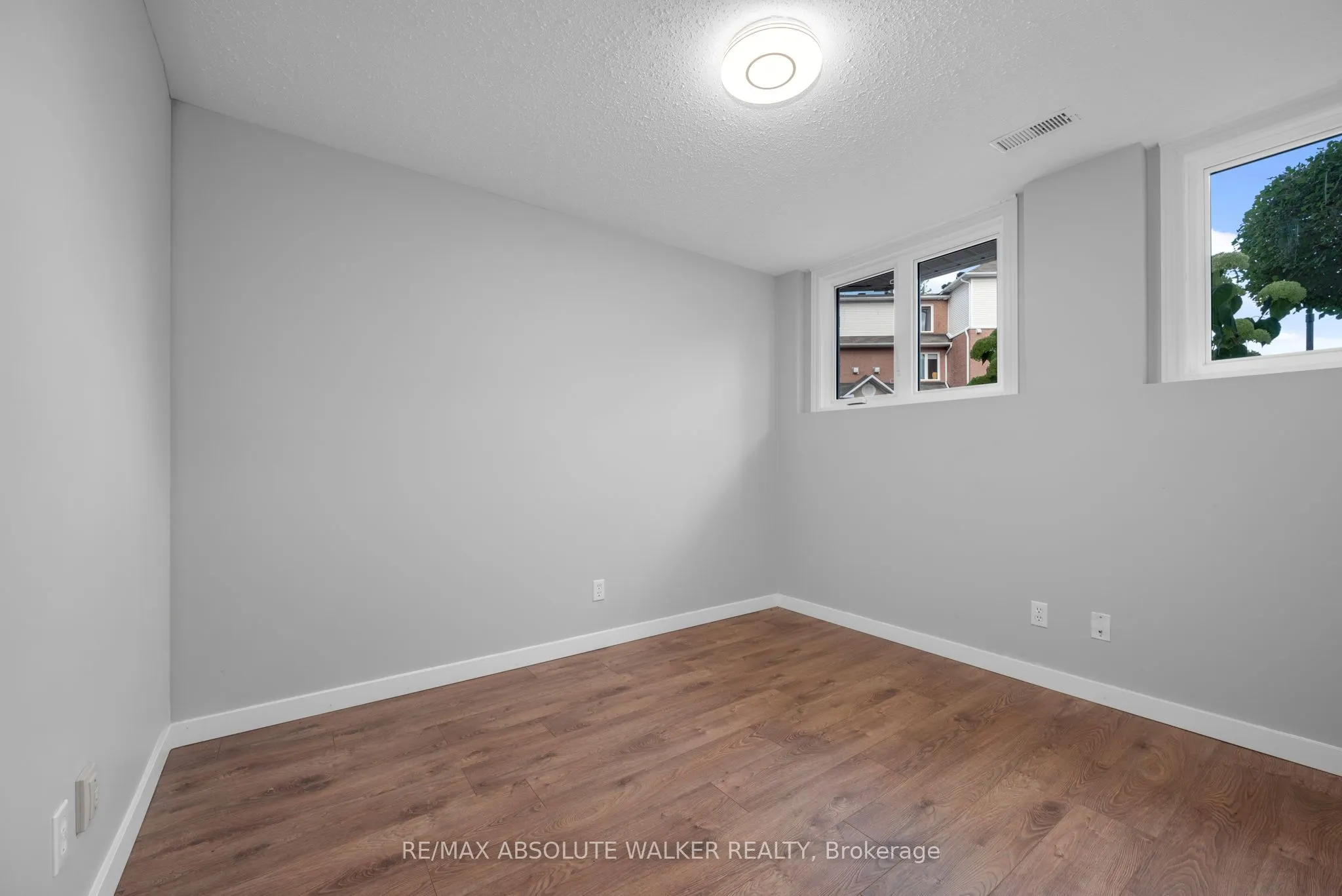1673 Locksley Lane, #8