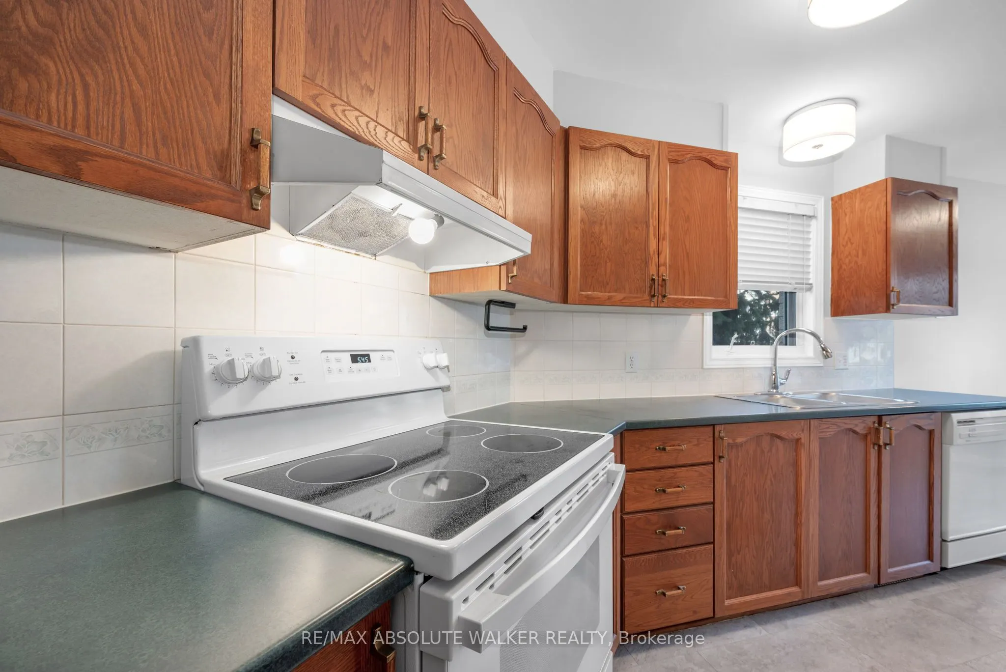 1673 Locksley Lane, #8