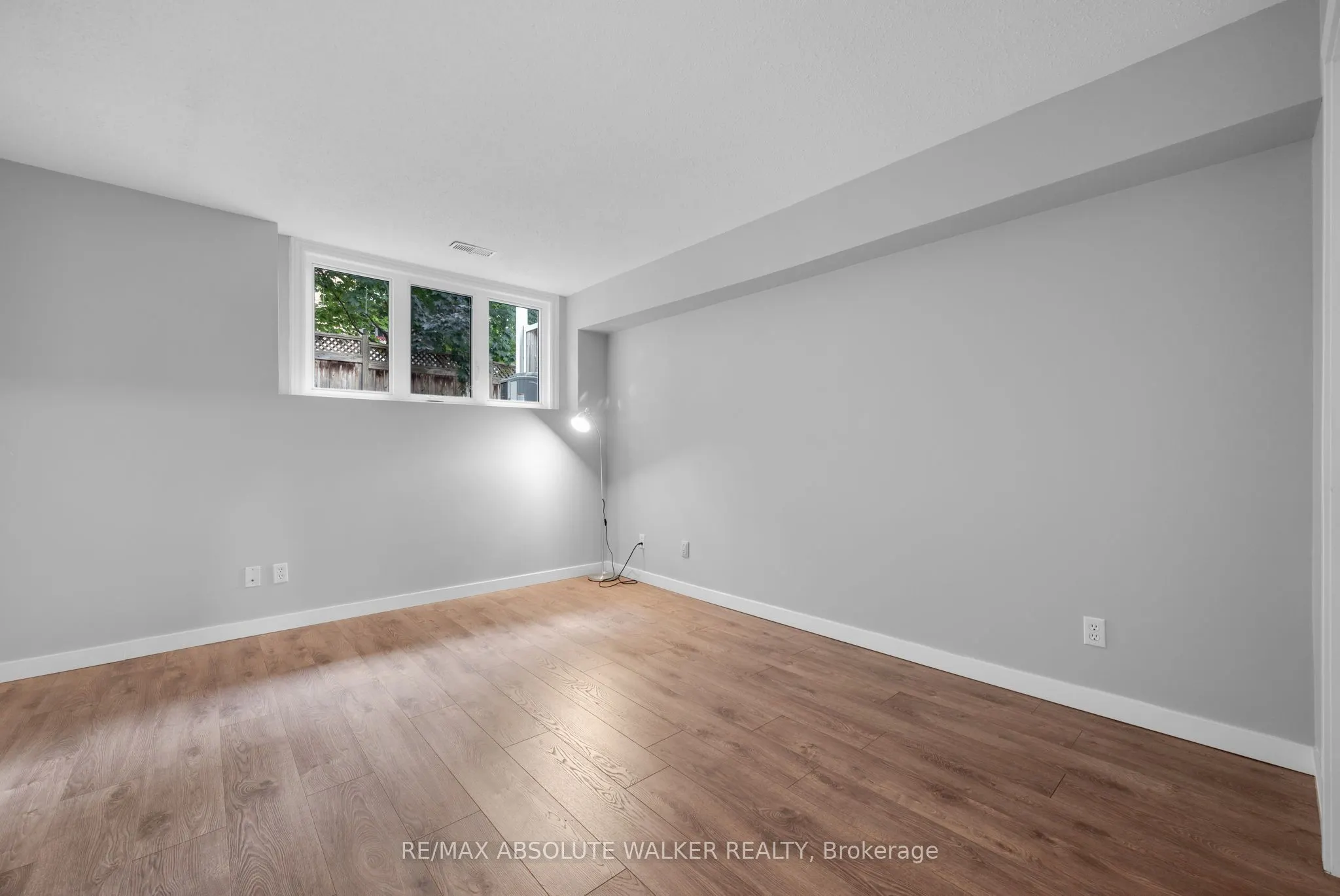 1673 Locksley Lane, #8