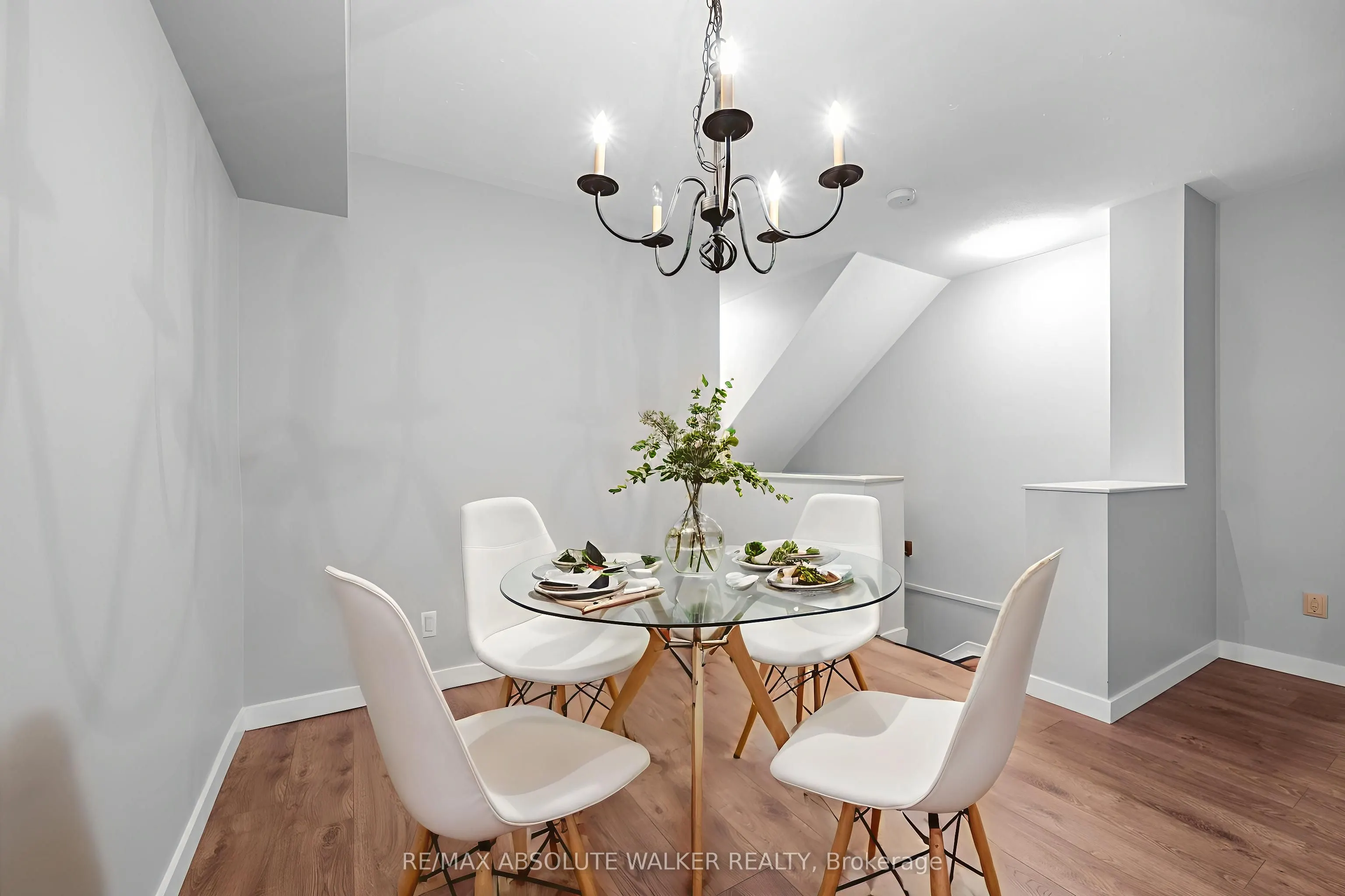 1673 Locksley Lane, #8