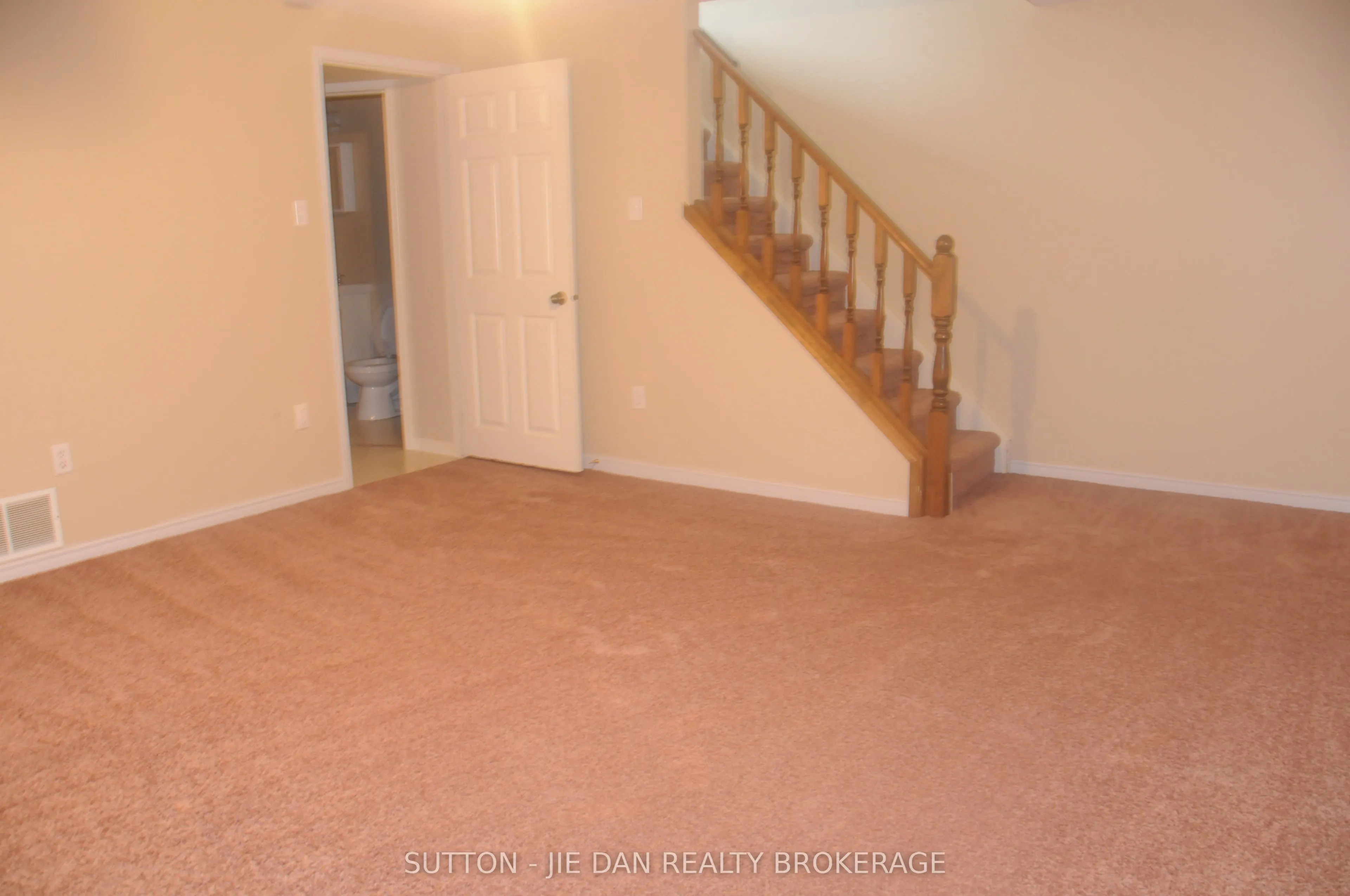 70 CHAPMAN Court, #63