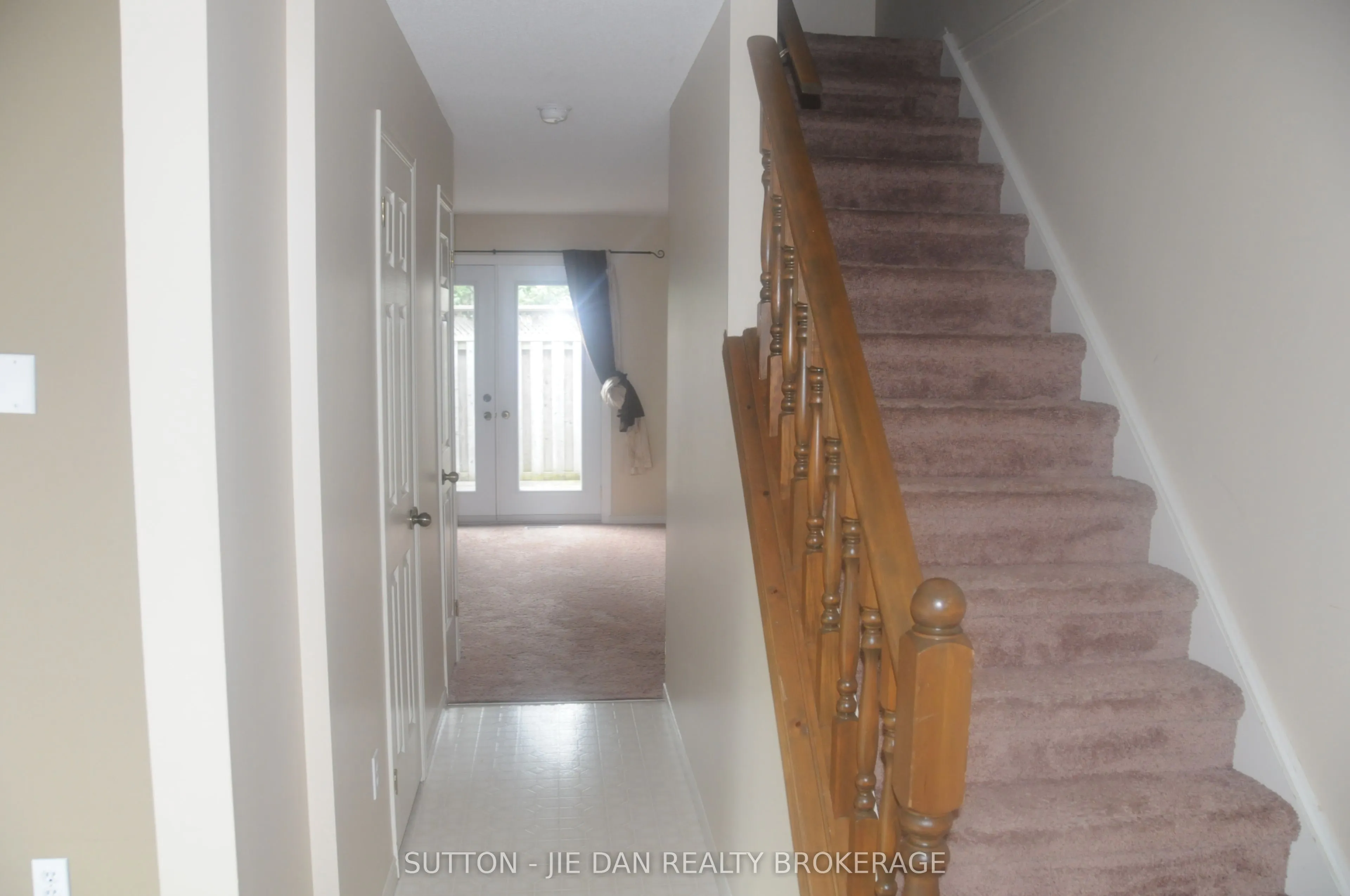 70 CHAPMAN Court, #63