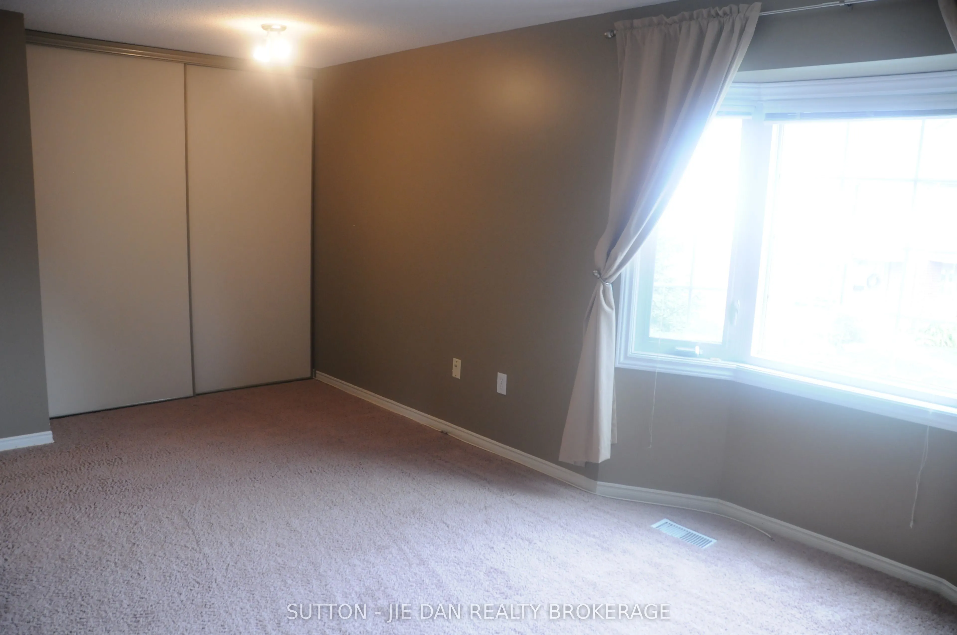 70 CHAPMAN Court, #63