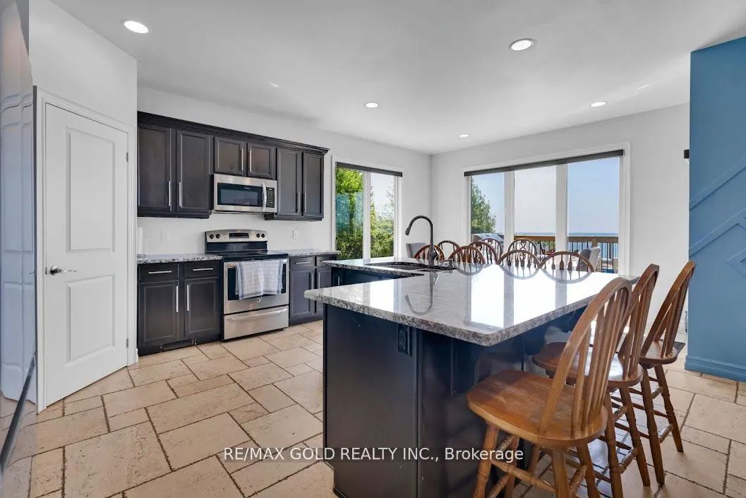 1932 Ocean Boulevard