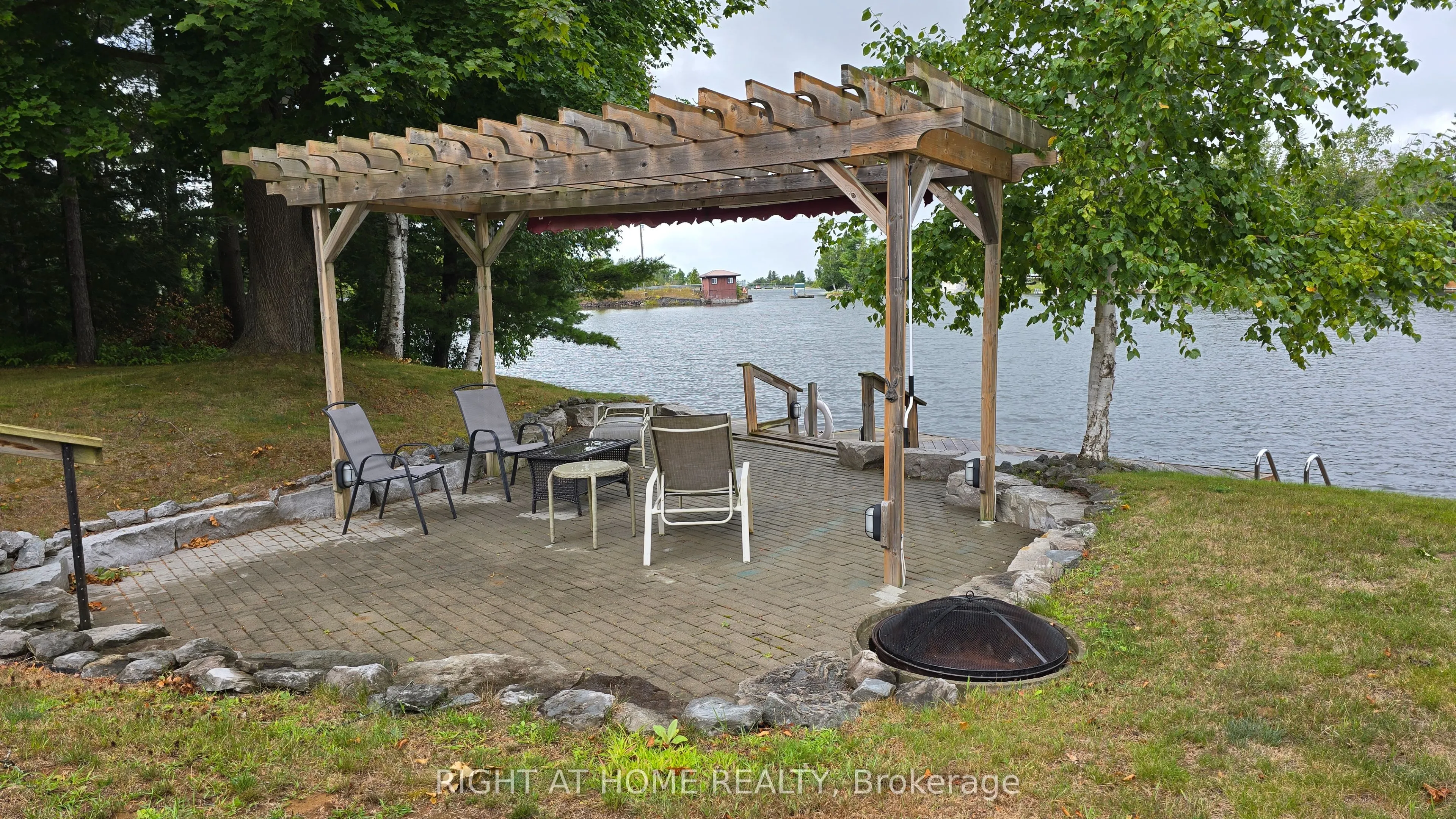 31 Portage Road