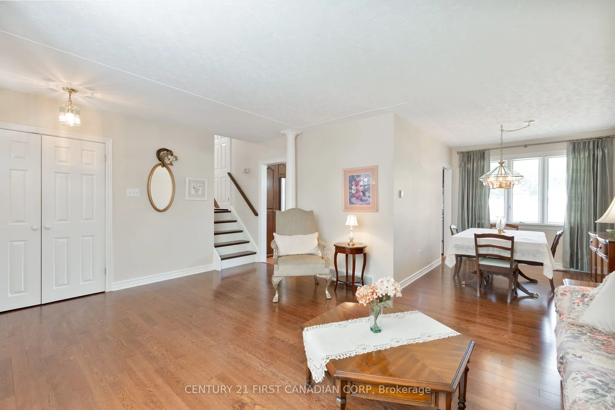 135 Downing Crescent