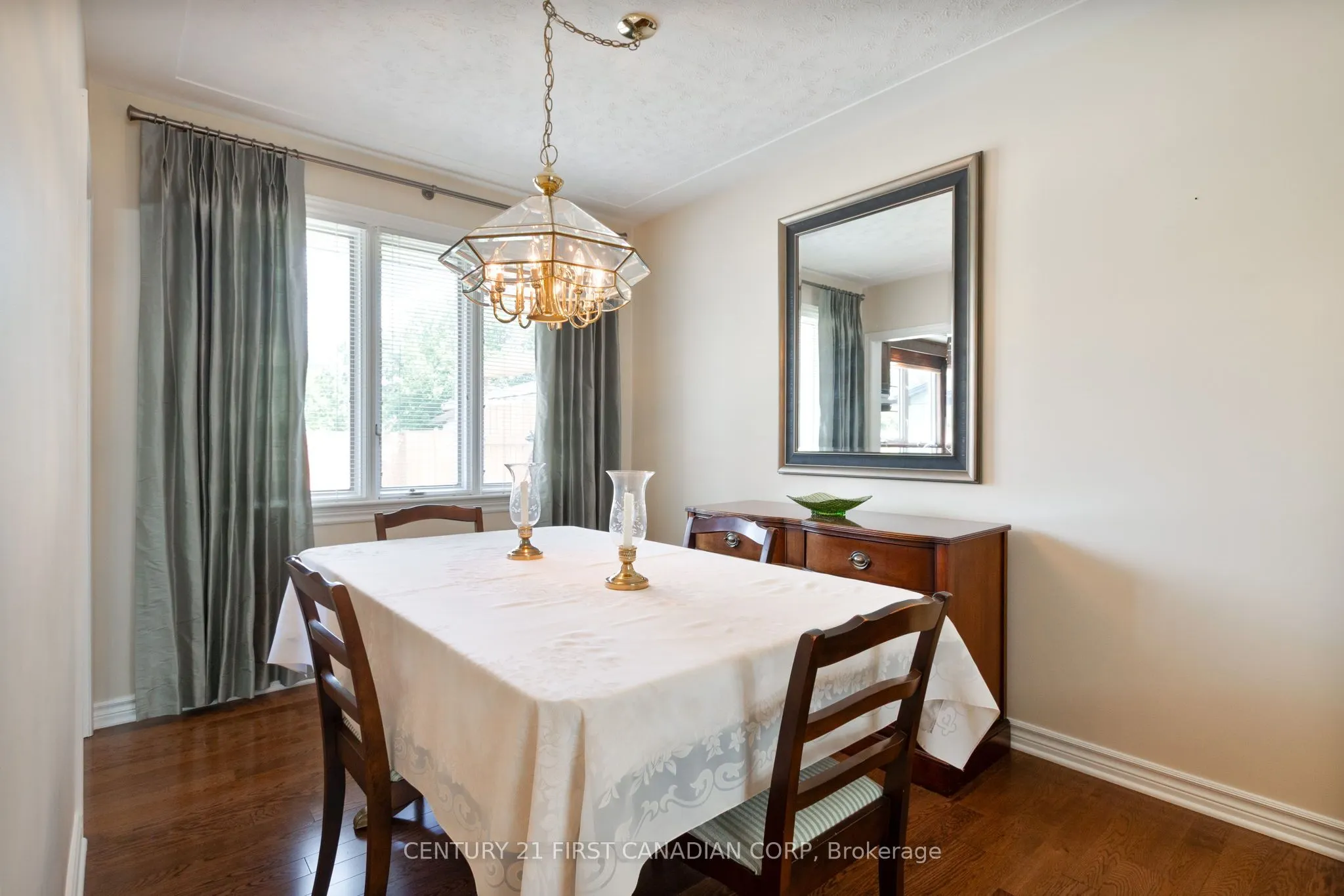 135 Downing Crescent