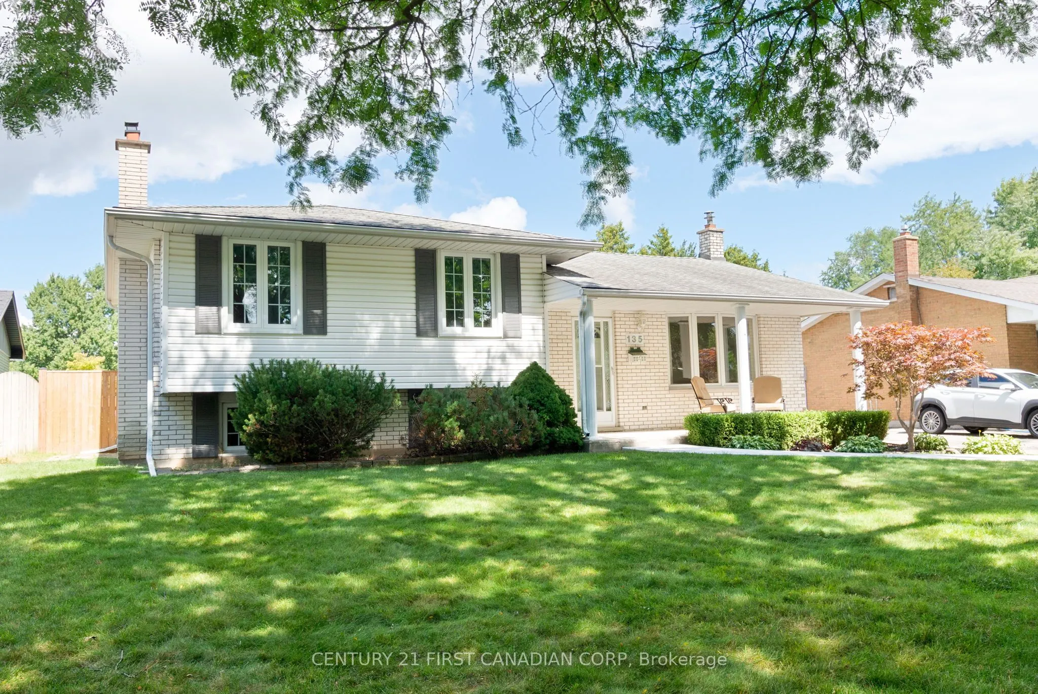 135 Downing Crescent