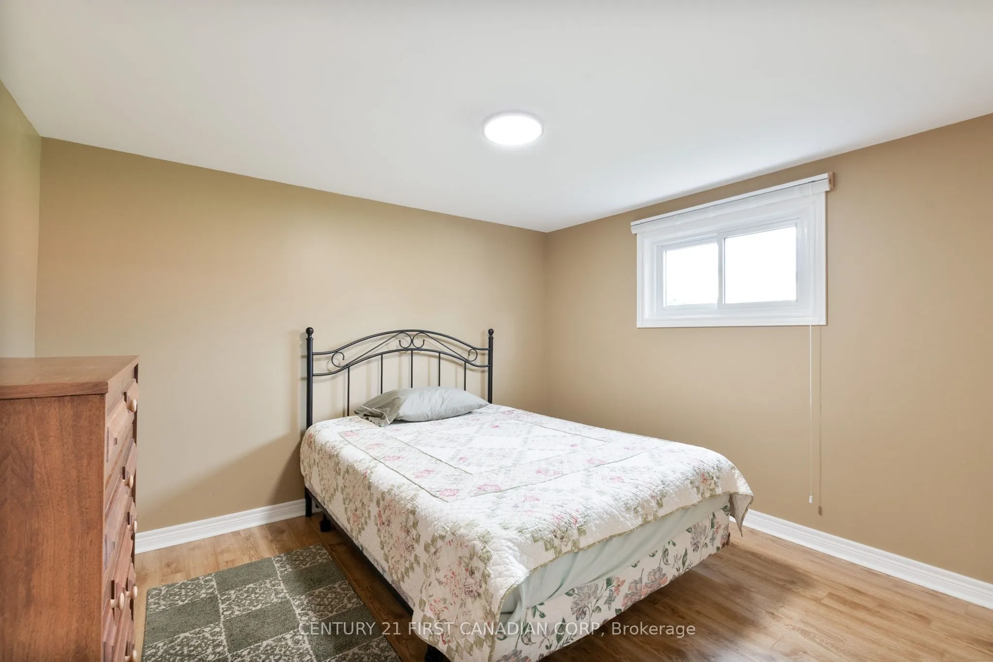 135 Downing Crescent