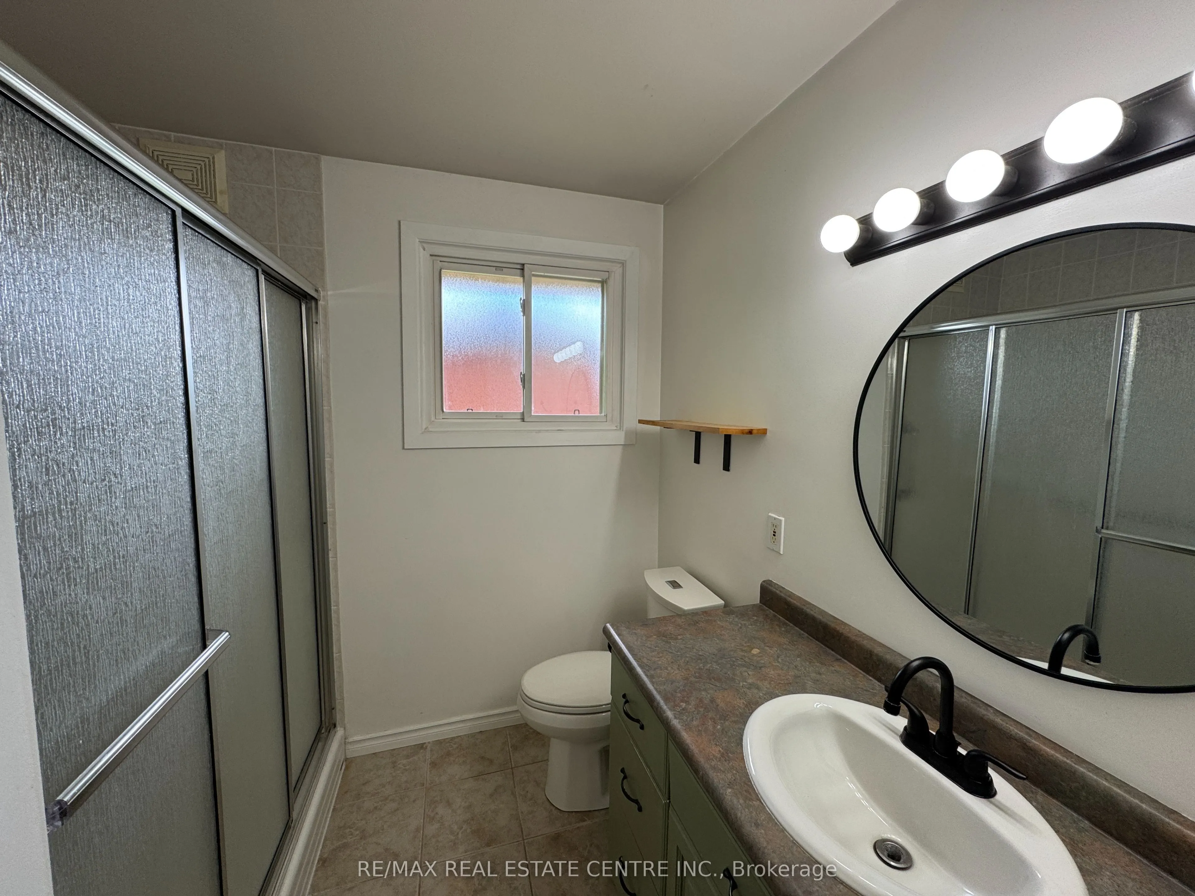 456 Speedvale Avenue E, #Main