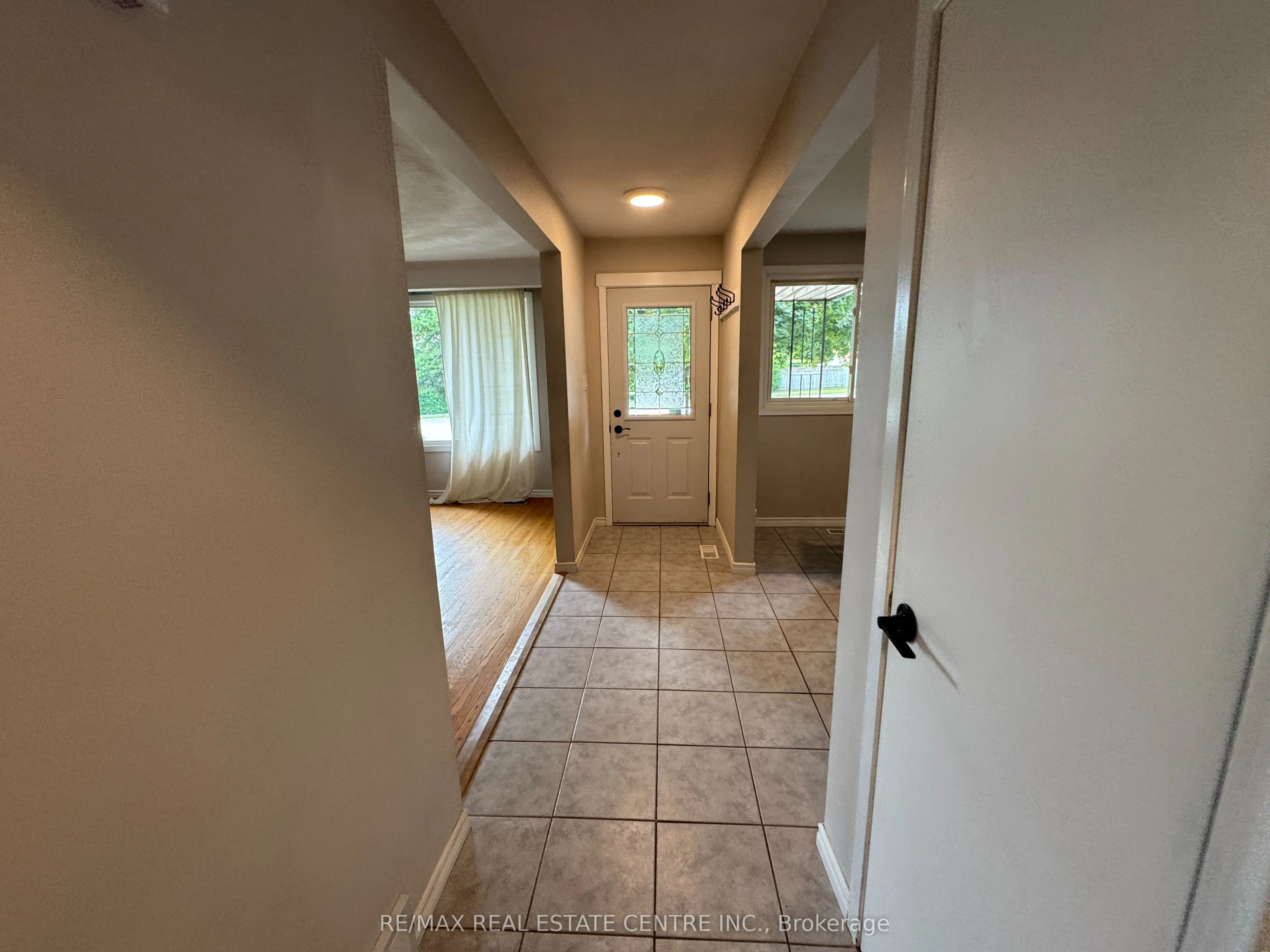 456 Speedvale Avenue E, #Main