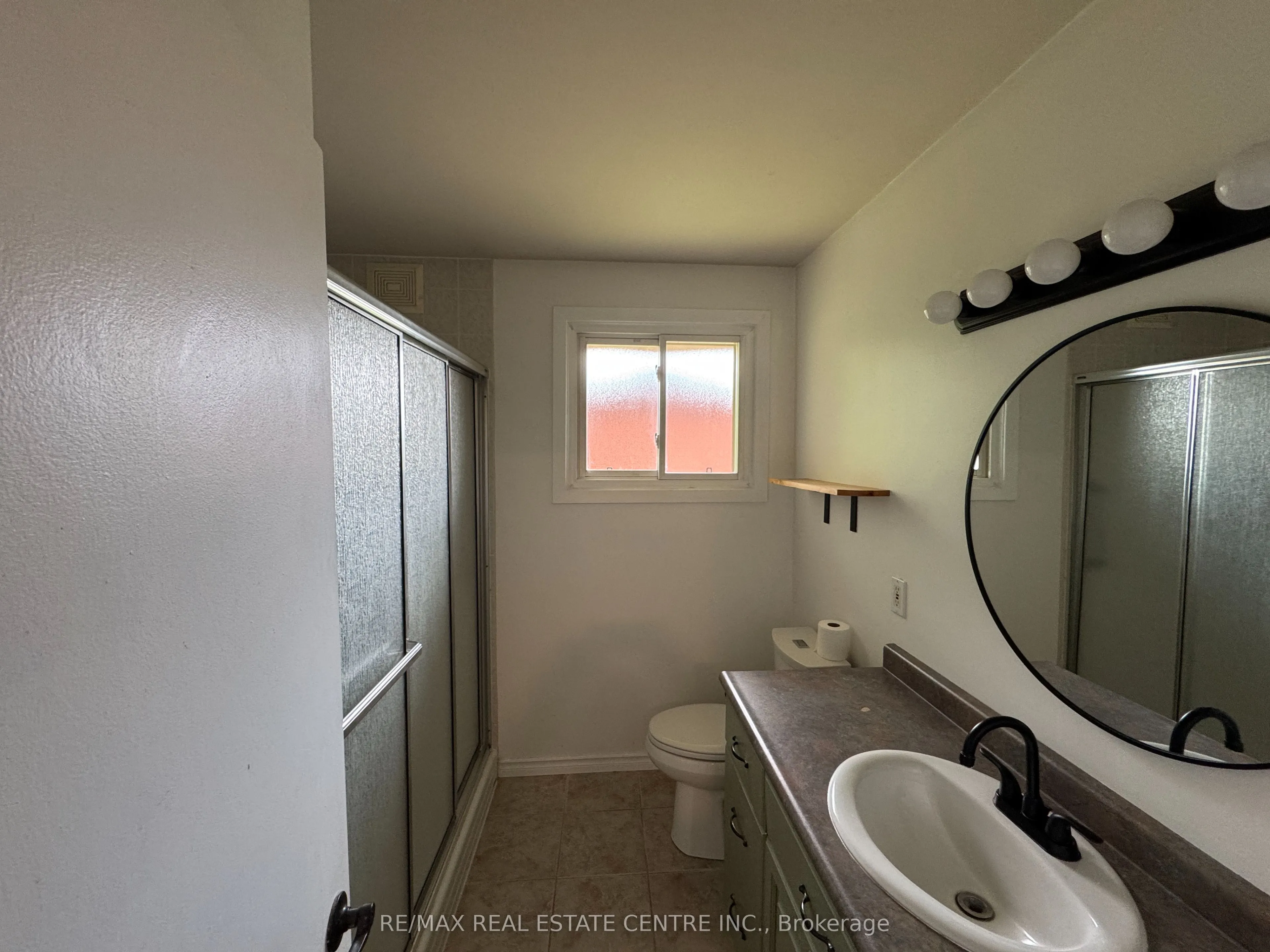 456 Speedvale Avenue E, #Main