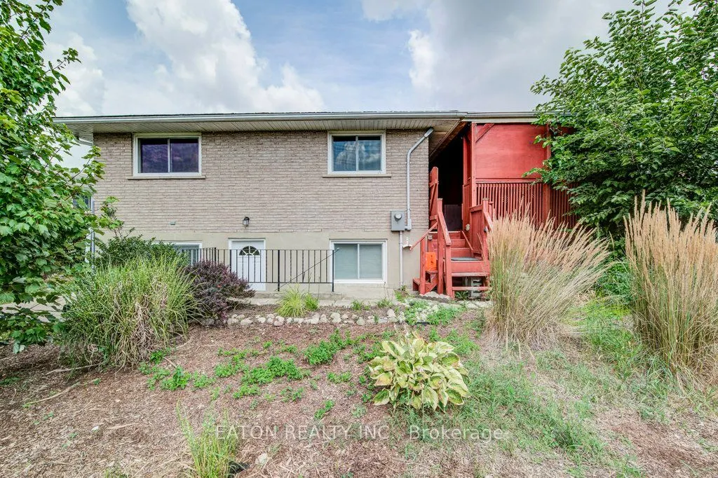 85 Winter Avenue
