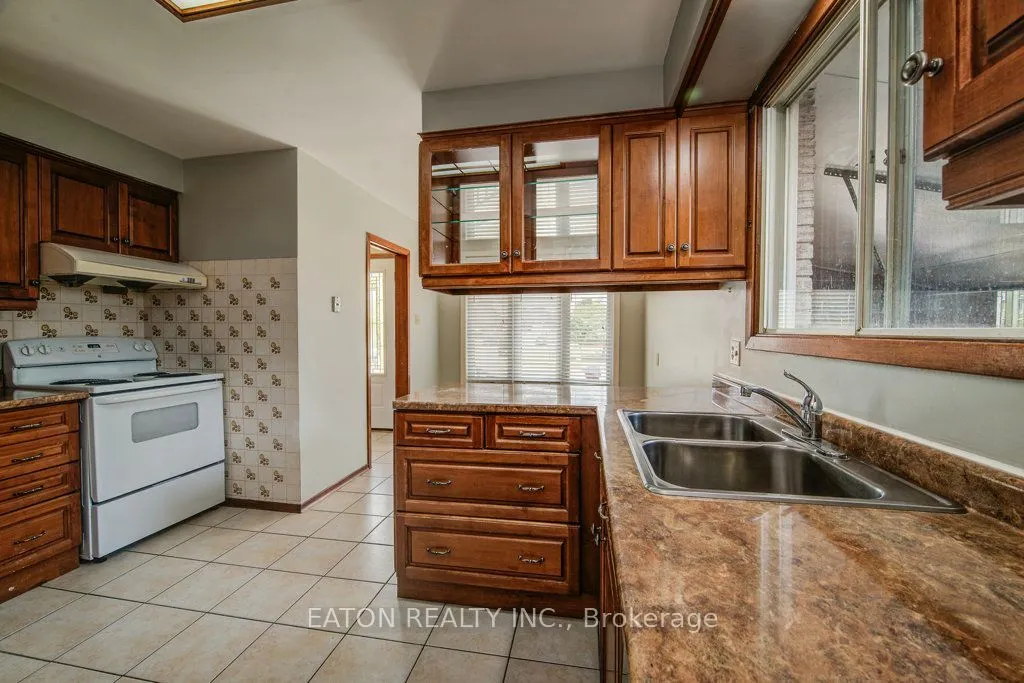 85 Winter Avenue