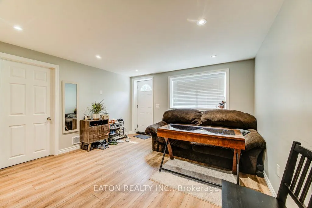 85 Winter Avenue
