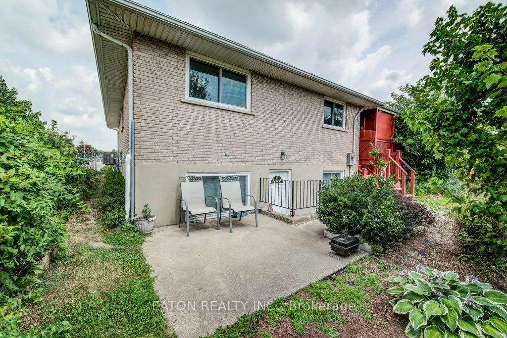 85 Winter Avenue