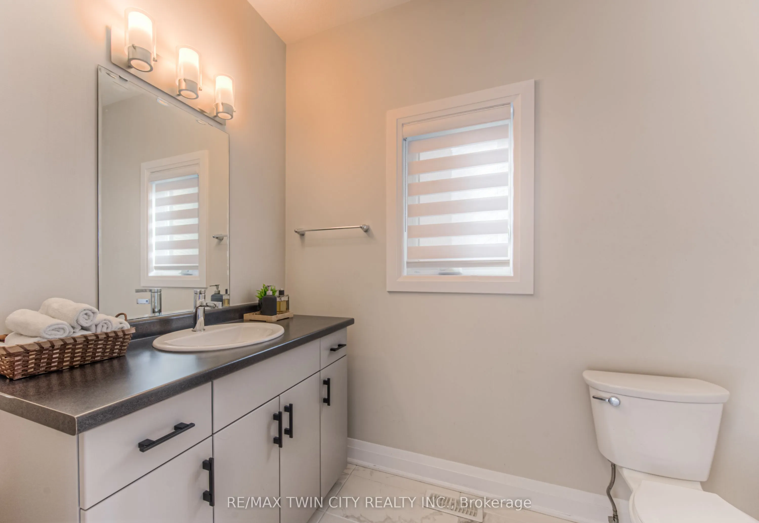 904 Thomas Pedder Court