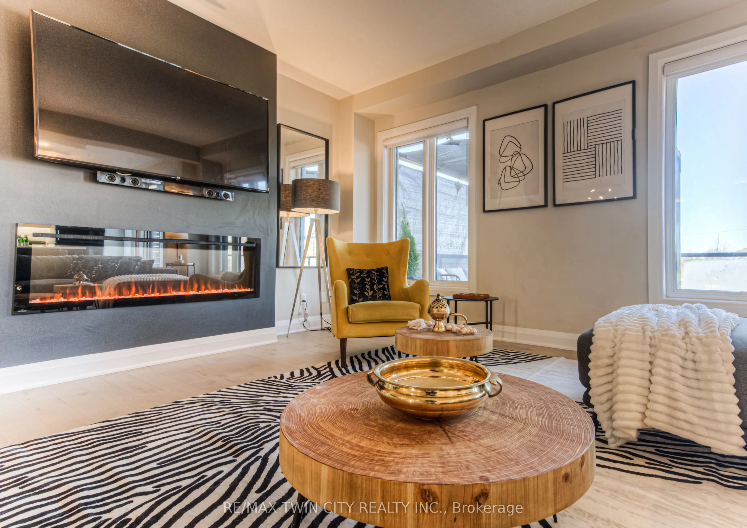 904 Thomas Pedder Court