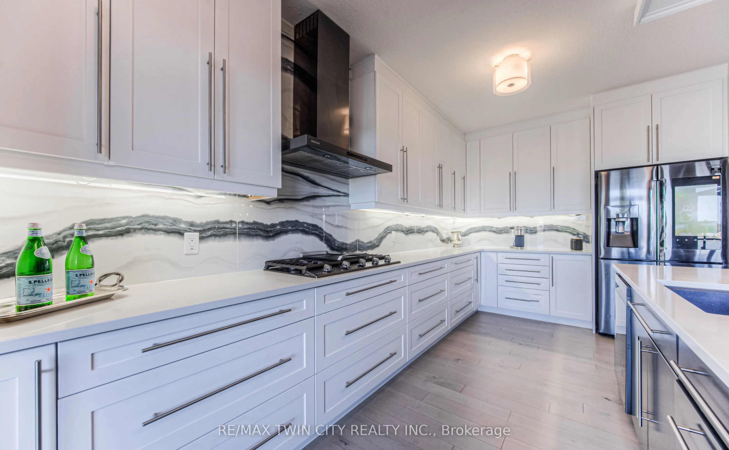 904 Thomas Pedder Court