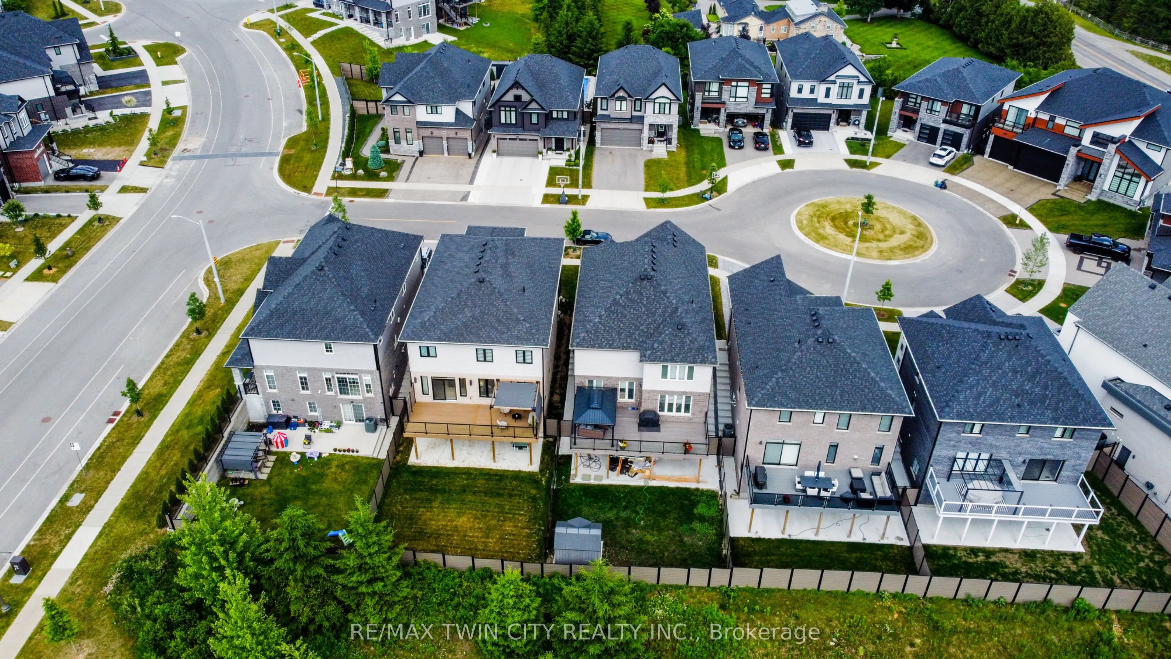 904 Thomas Pedder Court