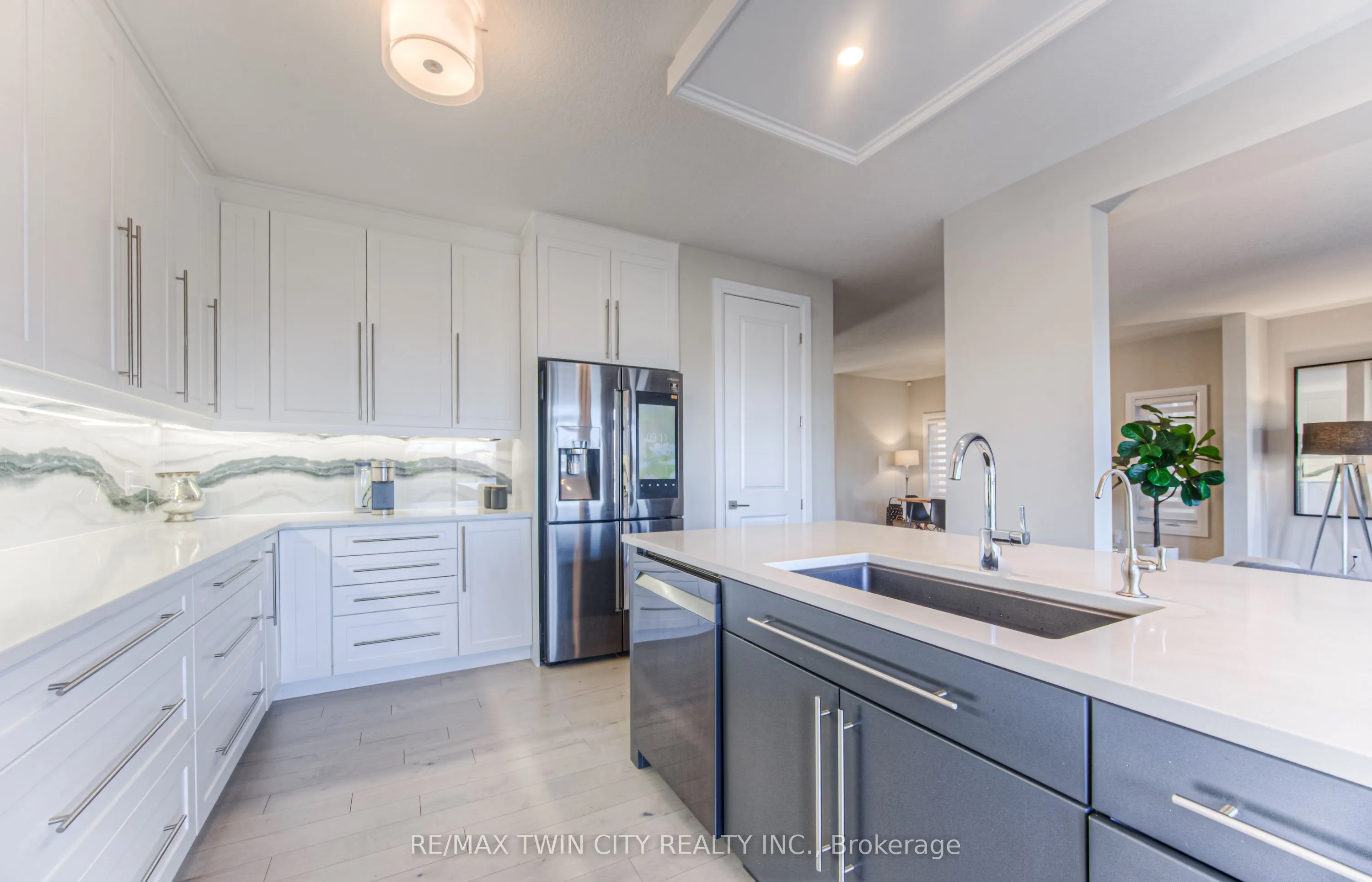 904 Thomas Pedder Court